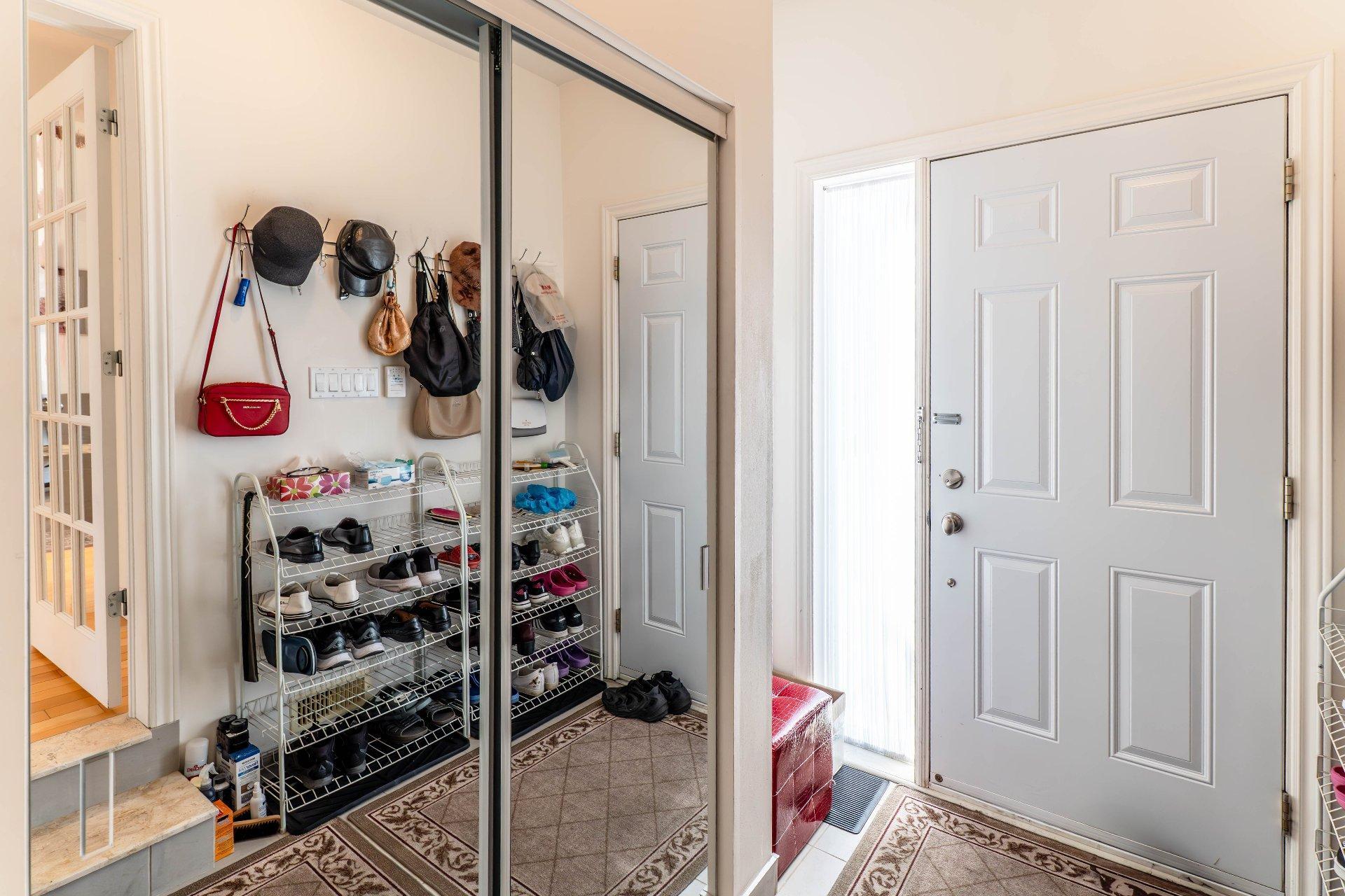









10019


Rue René-Bauset

,
Montréal (Ahuntsic-Cartierville),




QC
H4N3M4

