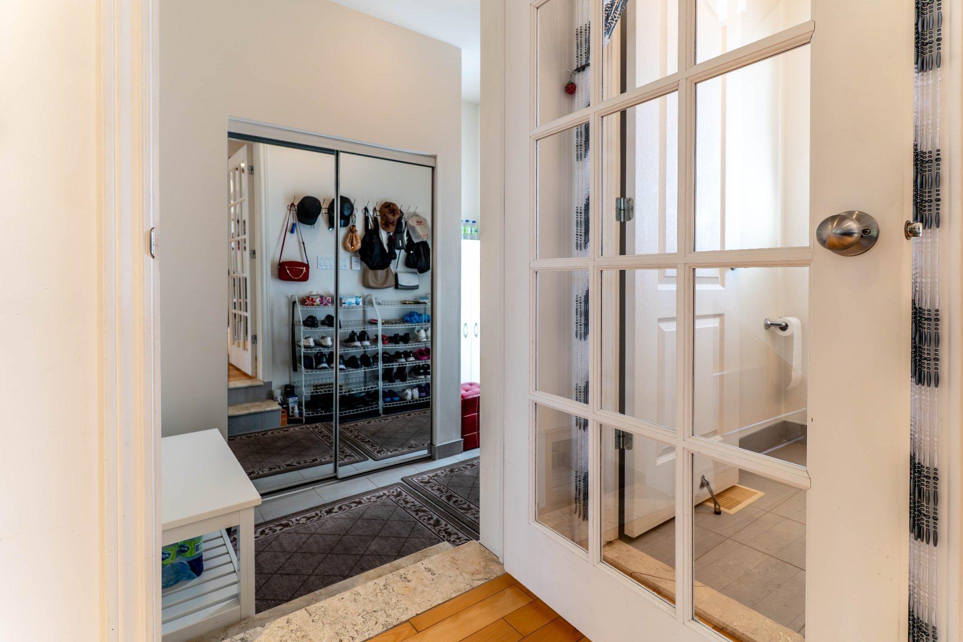 









10019


Rue René-Bauset

,
Montréal (Ahuntsic-Cartierville),




QC
H4N3M4

