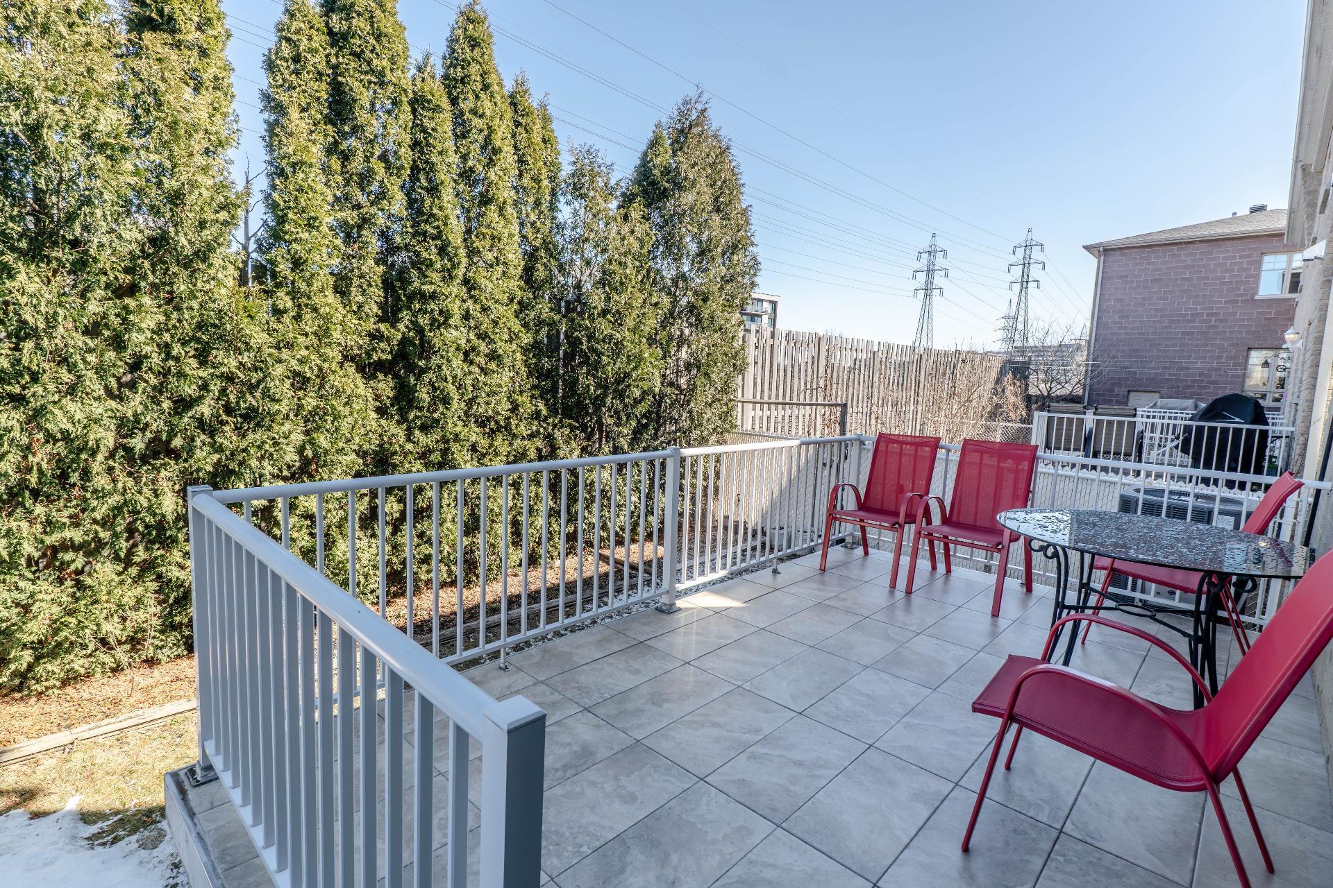 









10019


Rue René-Bauset

,
Montréal (Ahuntsic-Cartierville),




QC
H4N3M4

