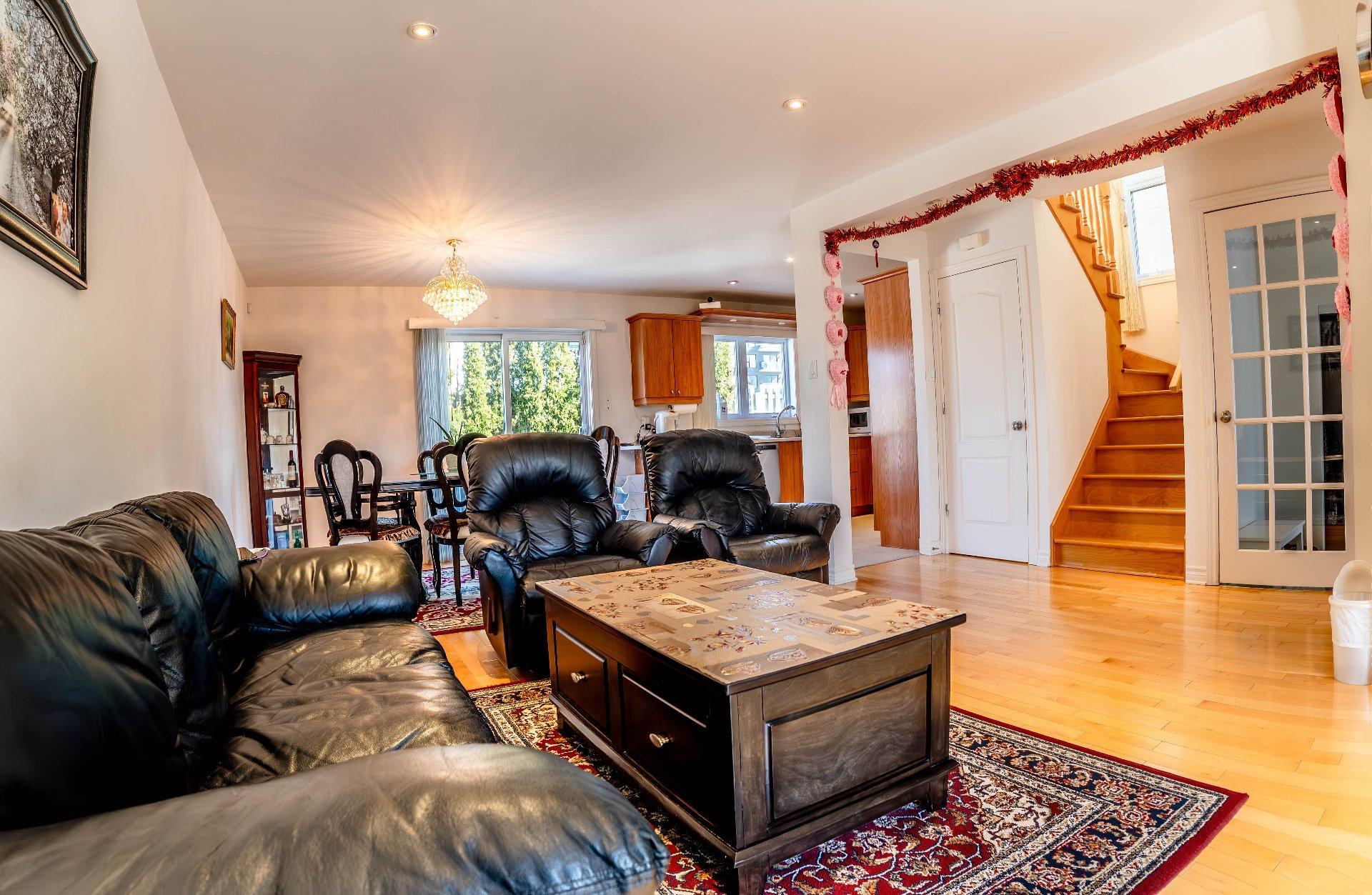 









10019


Rue René-Bauset

,
Montréal (Ahuntsic-Cartierville),




QC
H4N3M4

