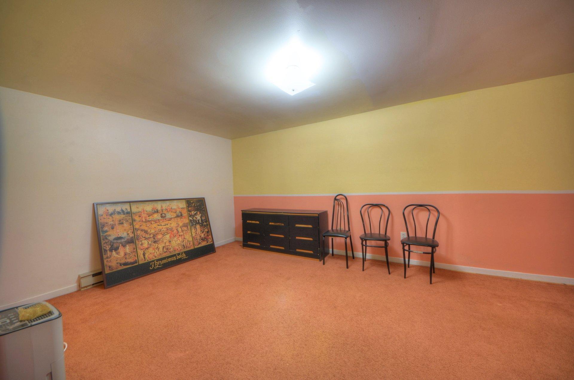 









3740


Rue Ontario

,
Brossard,




QC
J4Y3A2

