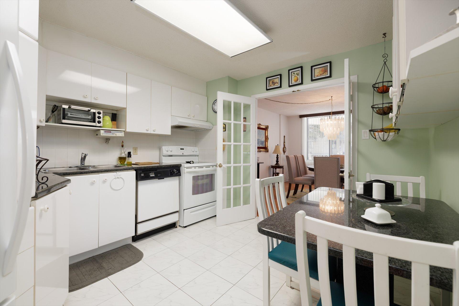 









2905


Boul. de la Côte-Vertu

, 107,
Montréal (Saint-Laurent),




QC
H4R2L4

