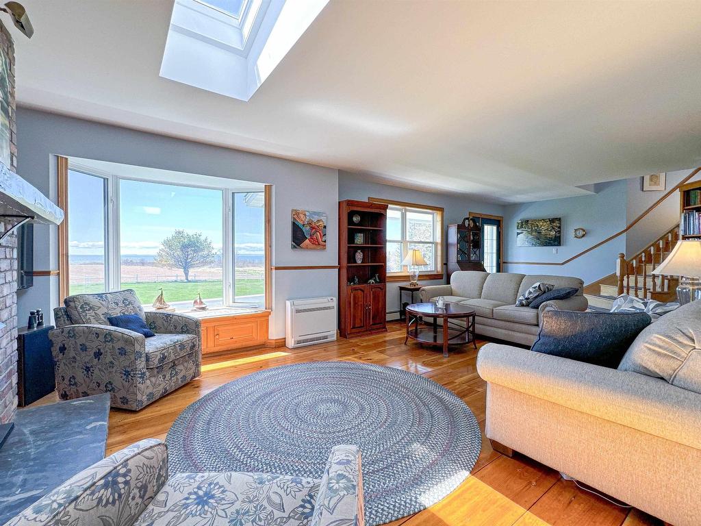 












11957 Shore Road

,
Little Sands,




PE
C0A 1W0

