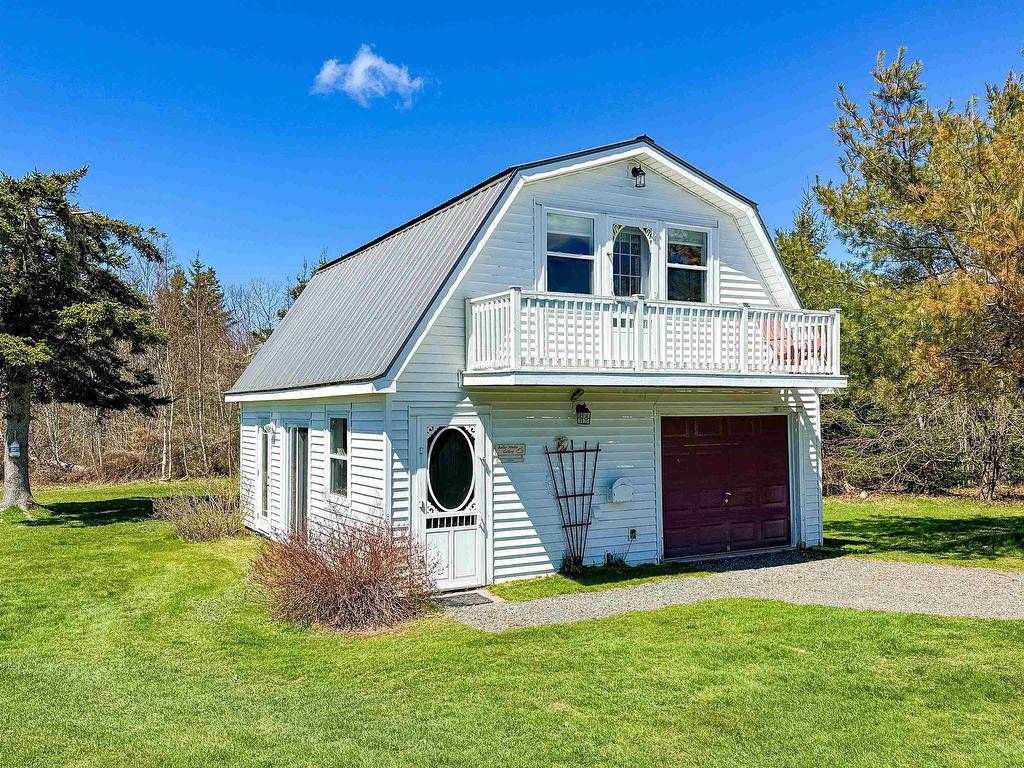 












11957 Shore Road

,
Little Sands,




PE
C0A 1W0

