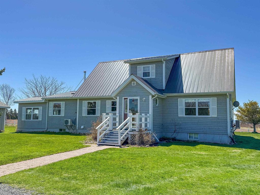 












11957 Shore Road

,
Little Sands,




PE
C0A 1W0

