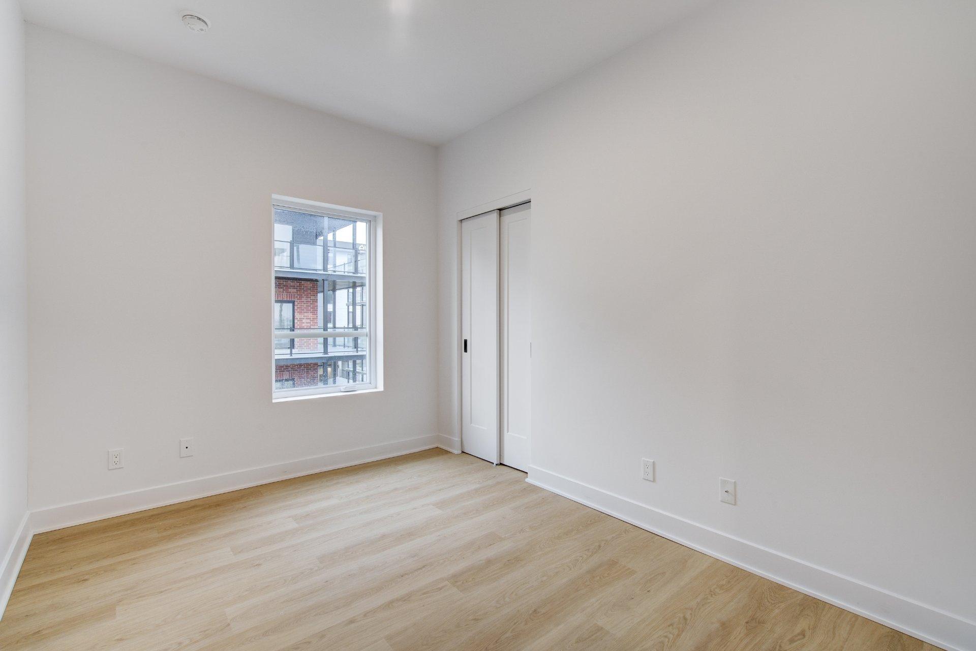 









210


Rue St-Paul

, 103,
Saint-Jean-sur-Richelieu,




QC
J3B0L5

