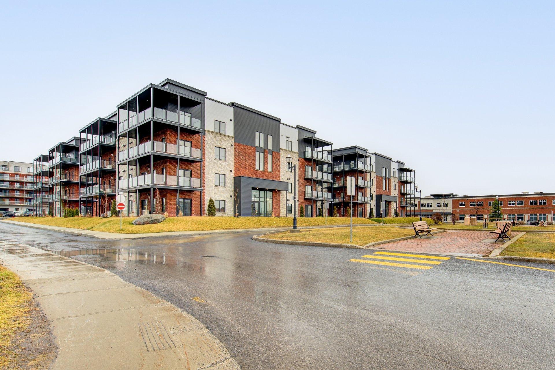









210


Rue St-Paul

, 103,
Saint-Jean-sur-Richelieu,




QC
J3B0L5

