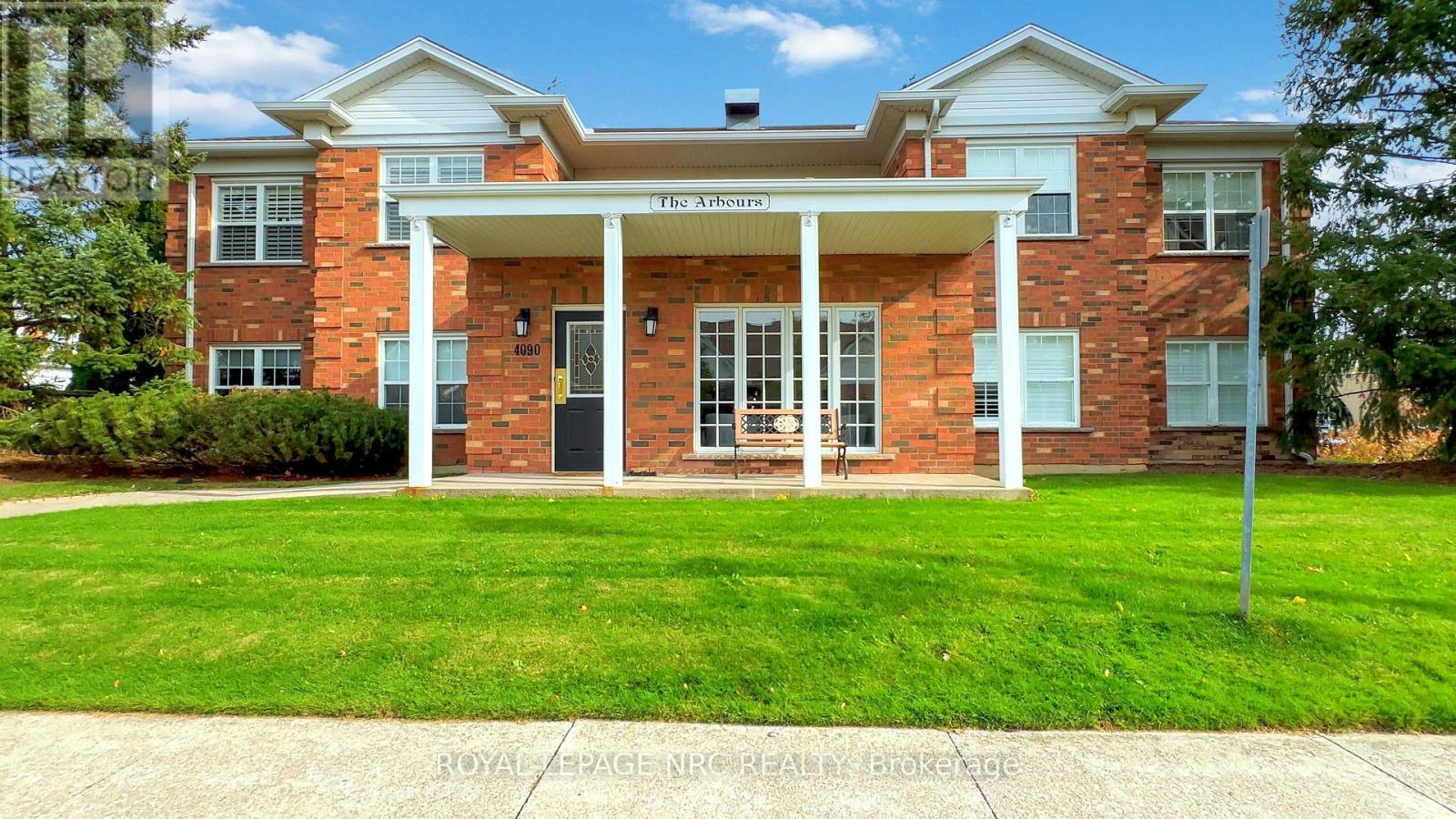 












203 - 4090 JOHN CHARLES BOULEVARD

,
Lincoln (Lincoln-Jordan/Vineland),




Ontario
L0R2C0

