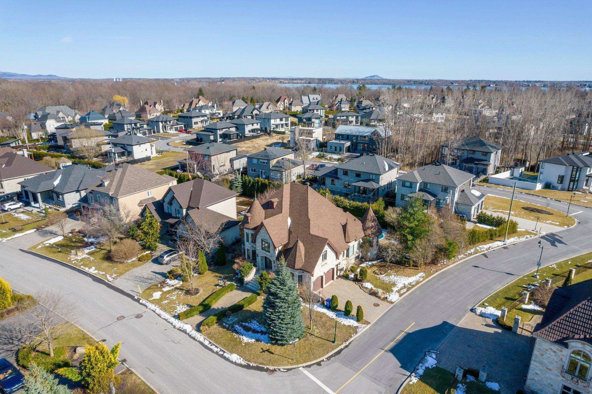 









209


Rue Olivier-Morel

,
Carignan,




QC
J3L5S8

