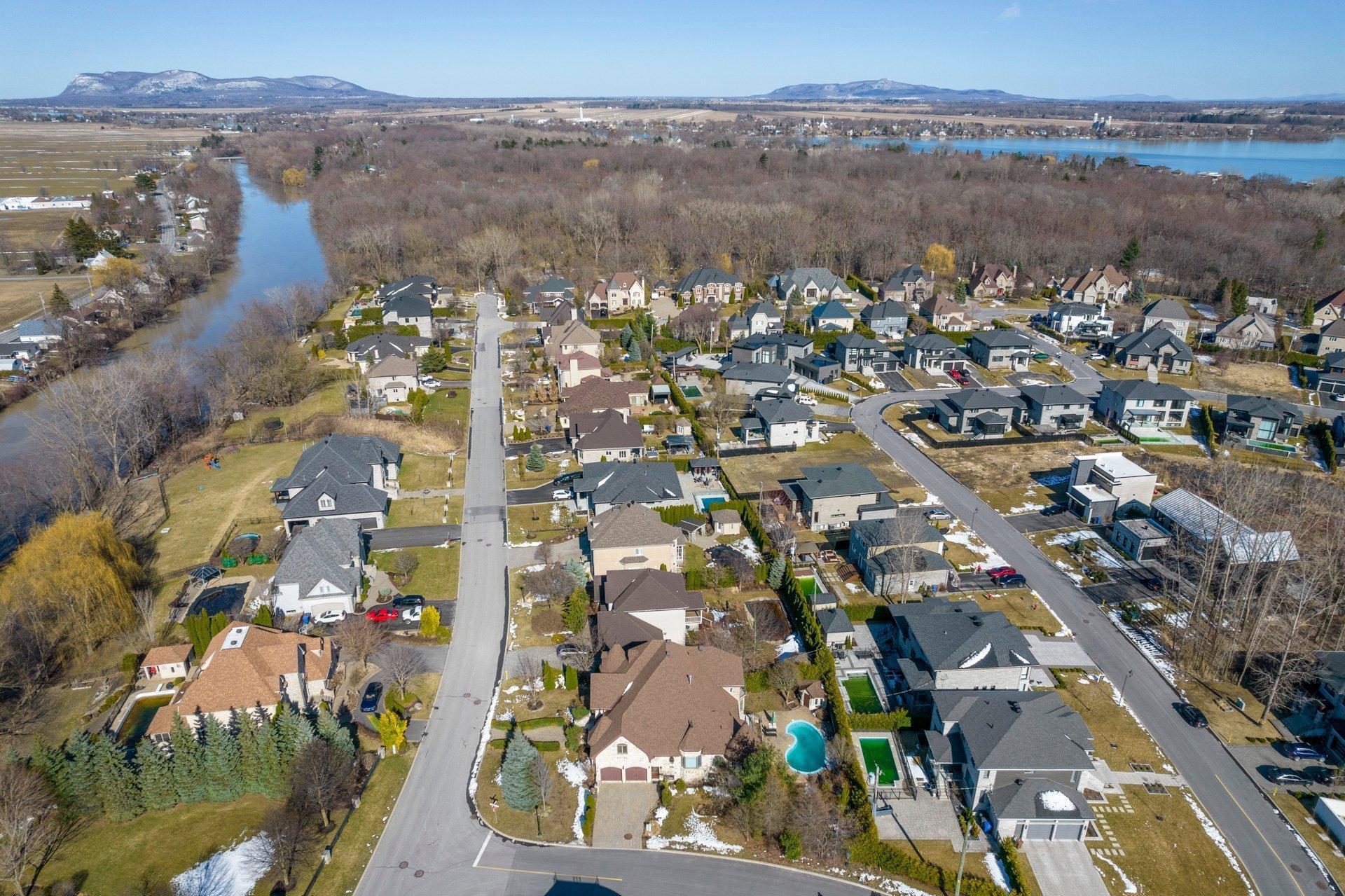 









209


Rue Olivier-Morel

,
Carignan,




QC
J3L5S8


