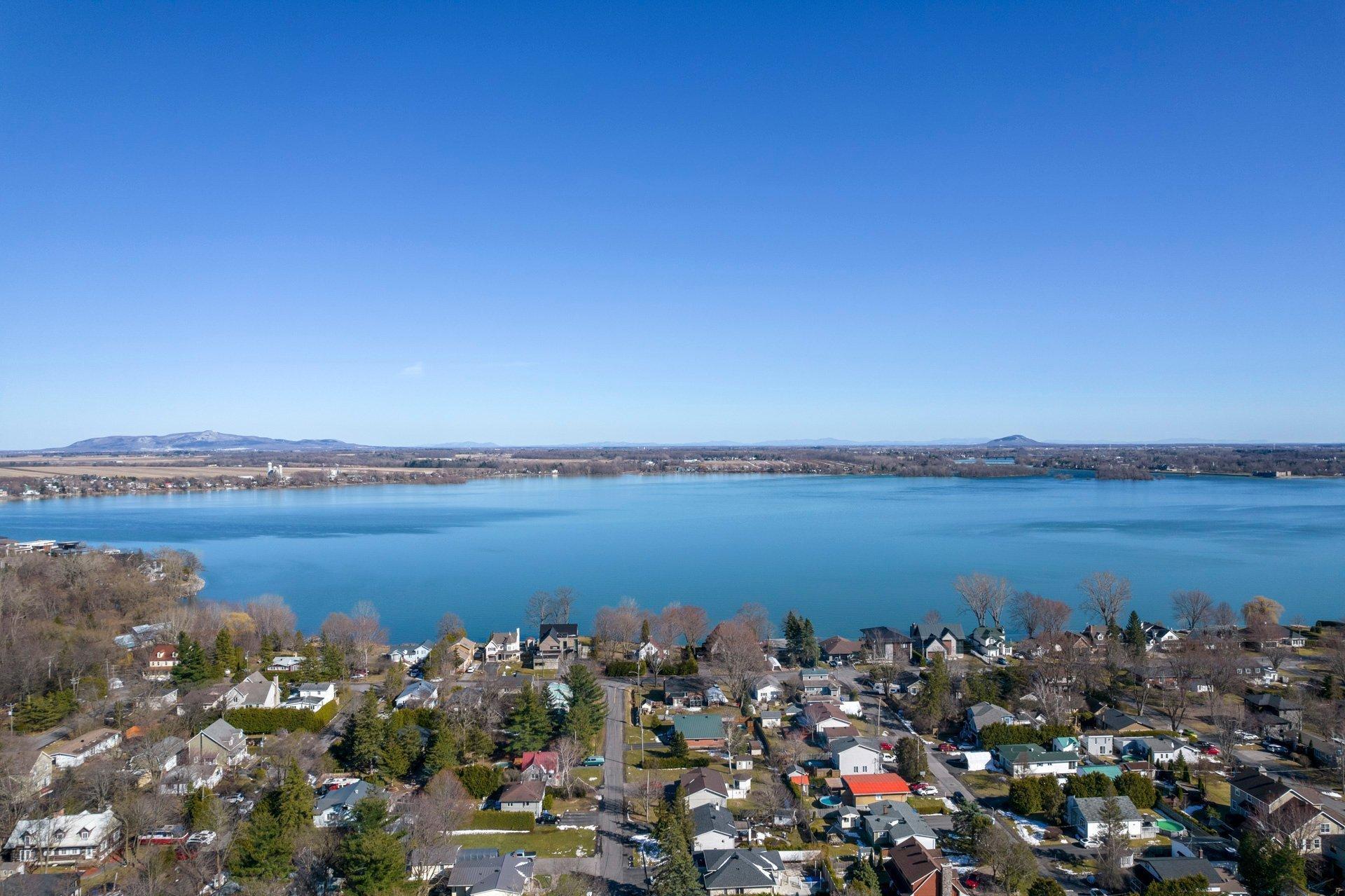 









209


Rue Olivier-Morel

,
Carignan,




QC
J3L5S8


