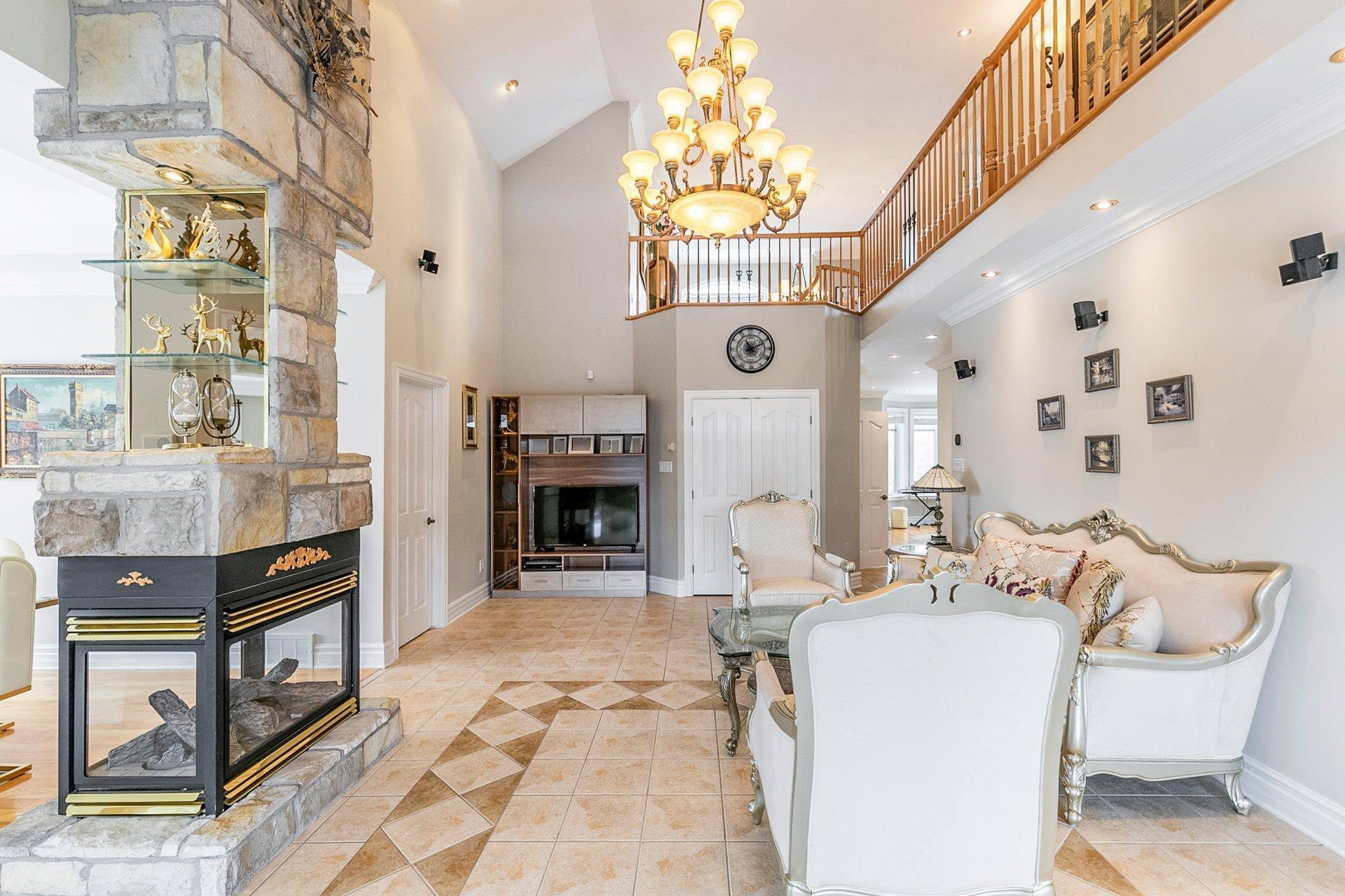 









209


Rue Olivier-Morel

,
Carignan,




QC
J3L5S8

