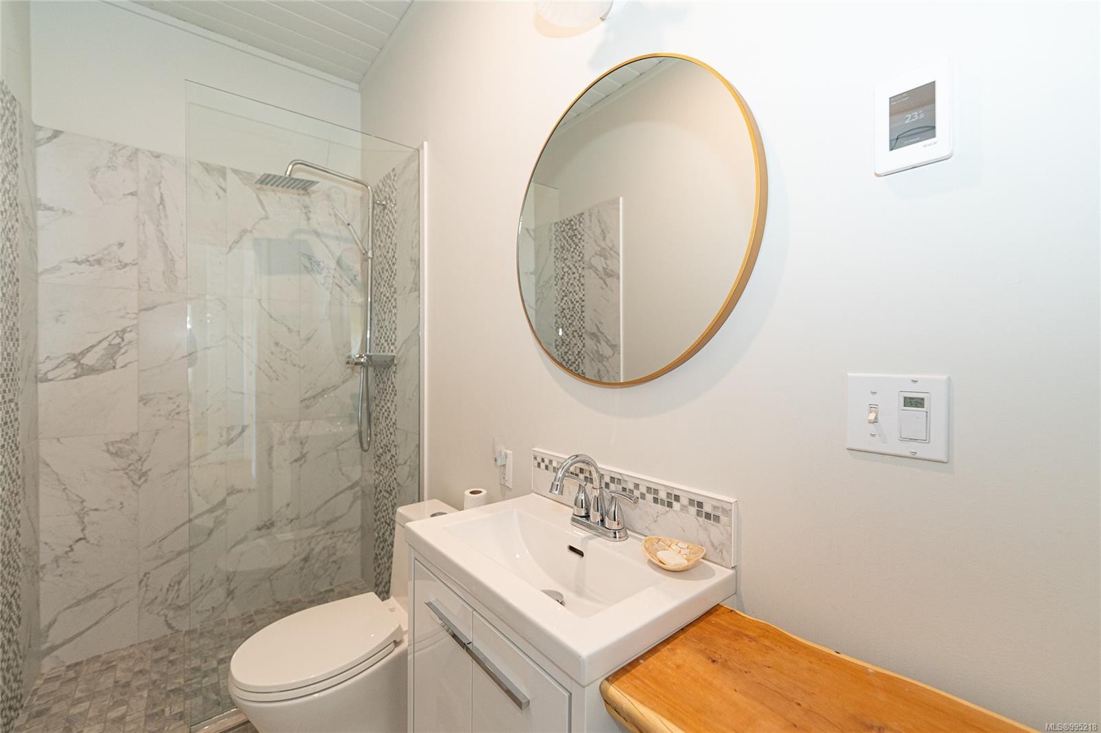









136


Lower Ganges

Rd,
Salt Spring,




BC
V8K 2S9

