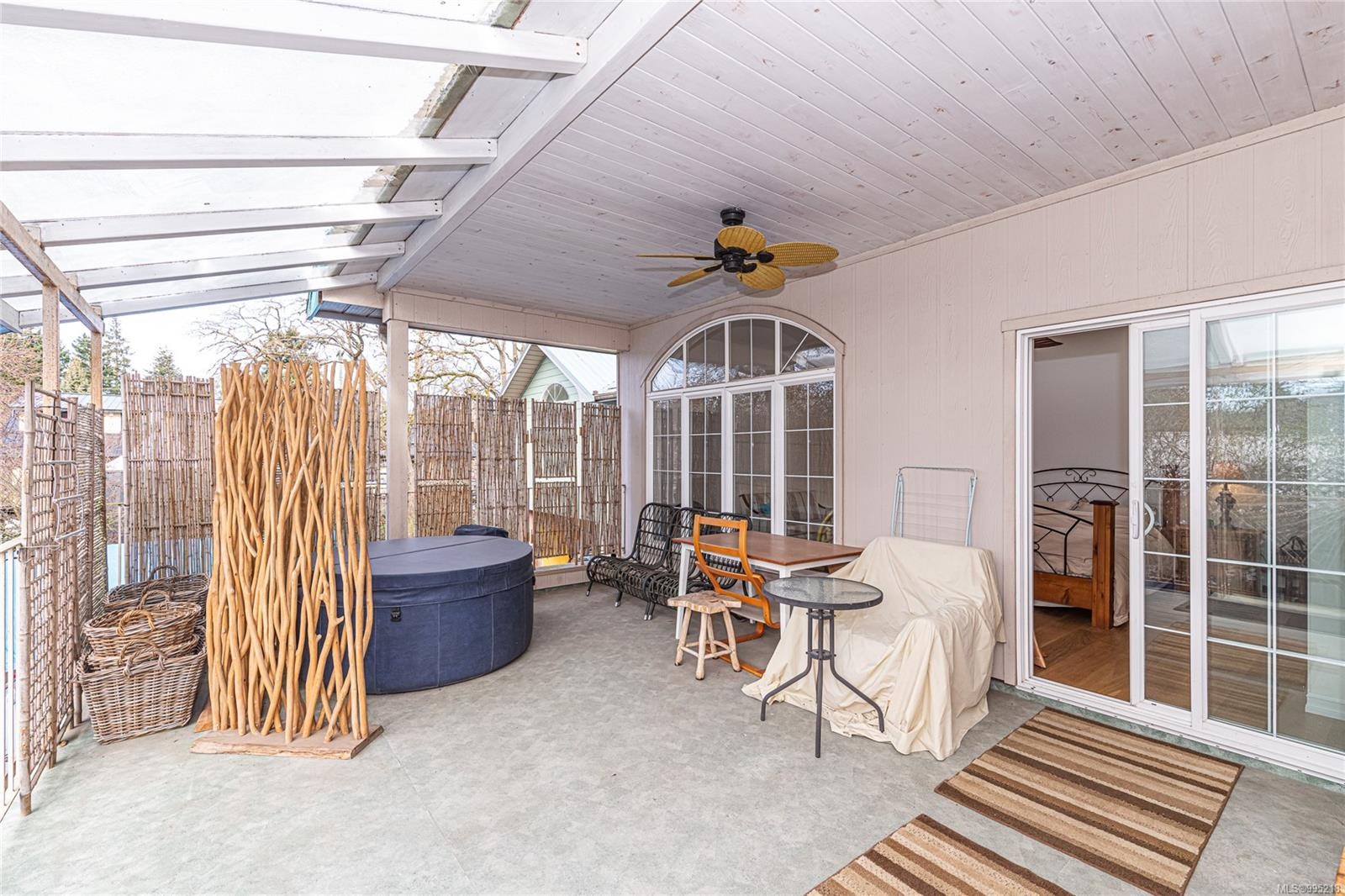 









136


Lower Ganges

Rd,
Salt Spring,




BC
V8K 2S9

