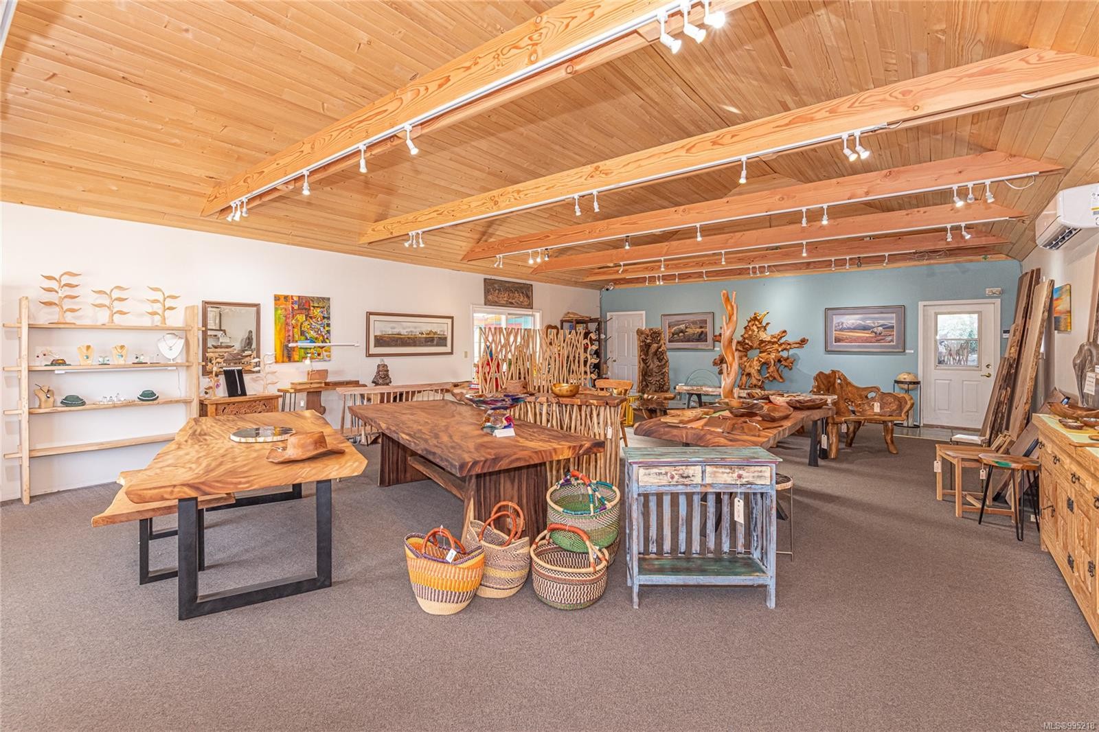 









136


Lower Ganges

Rd,
Salt Spring,




BC
V8K 2S9

