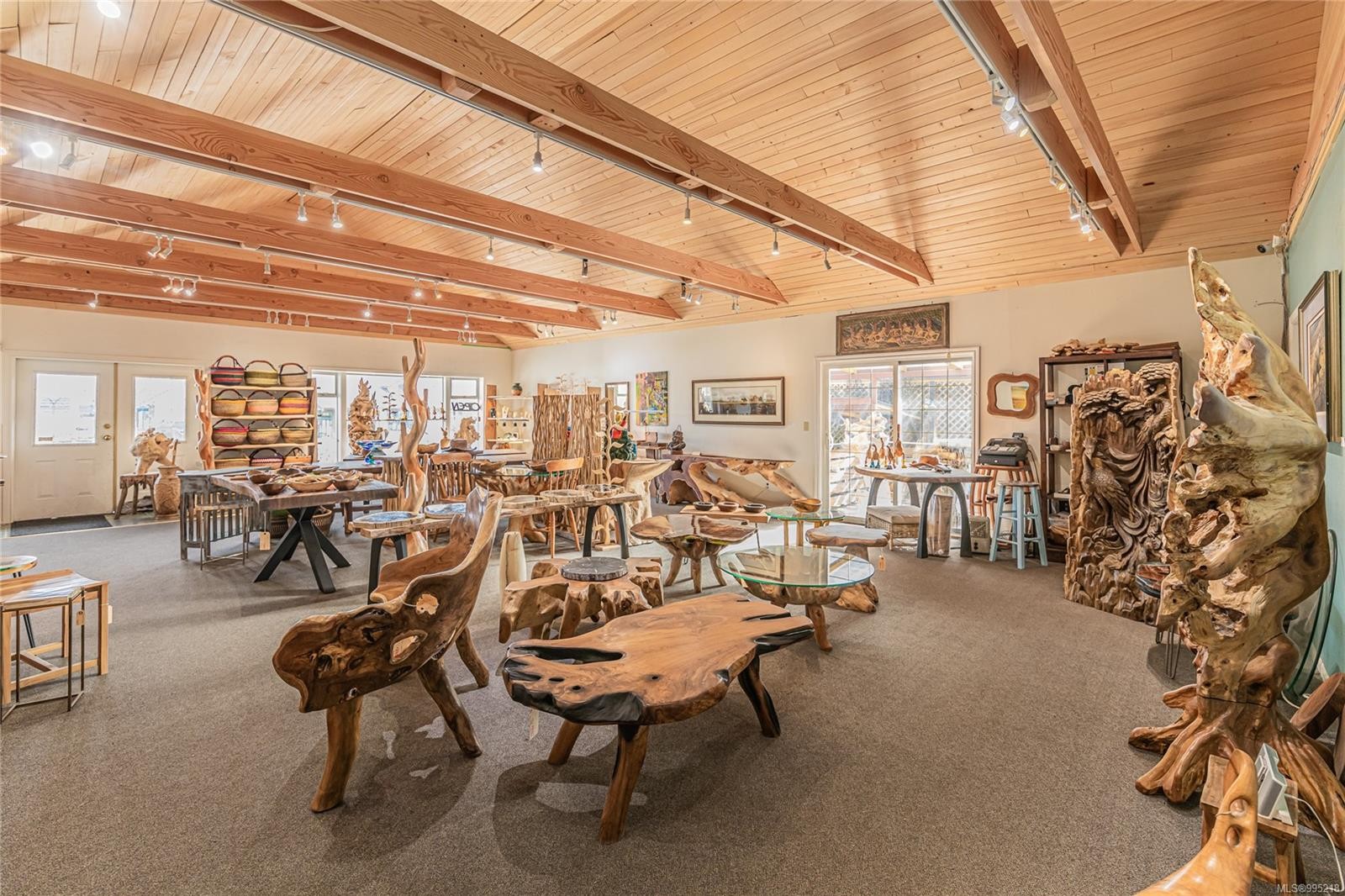 









136


Lower Ganges

Rd,
Salt Spring,




BC
V8K 2S9

