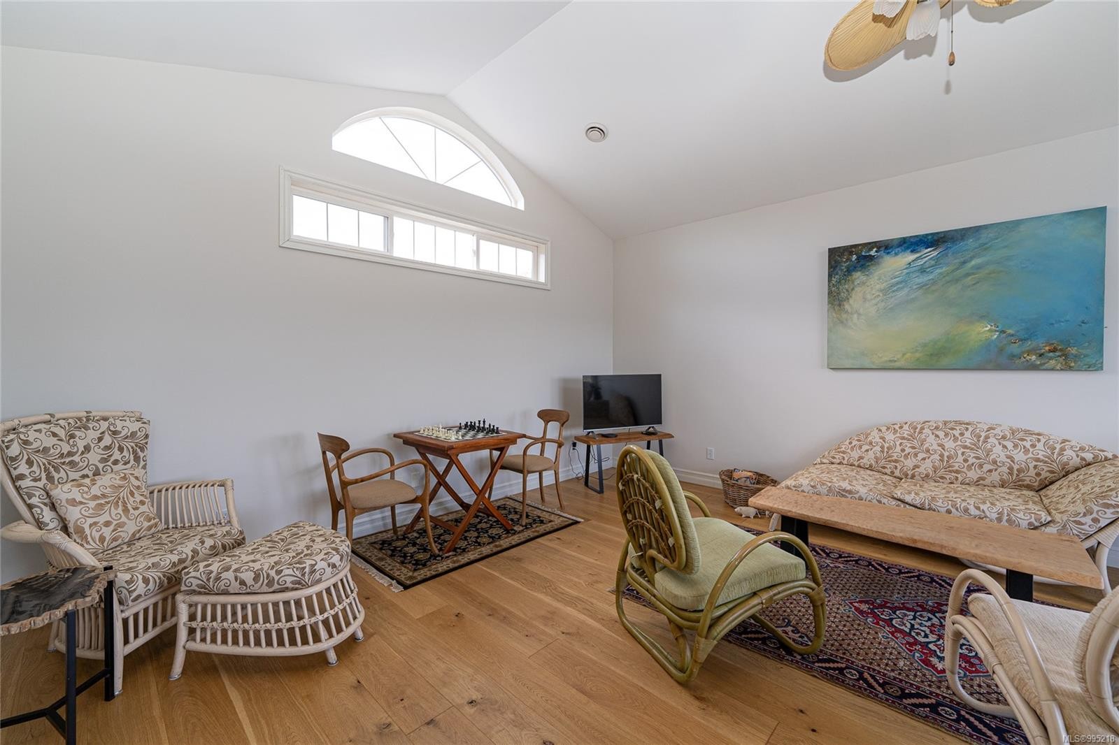 









136


Lower Ganges

Rd,
Salt Spring,




BC
V8K 2S9

