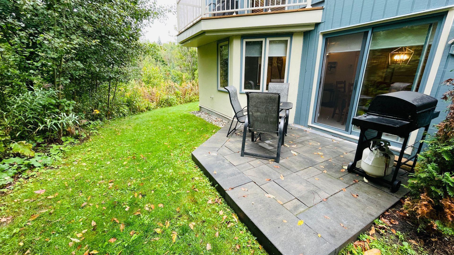 









771


Ch. des Éperviers

,
Piedmont,




QC
J0R1R3

