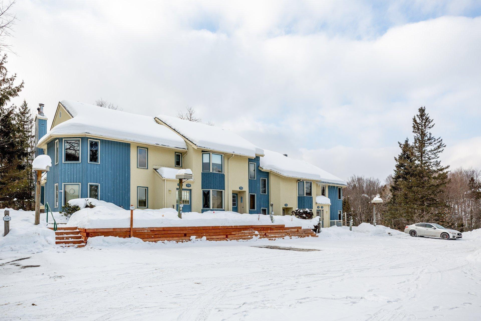









771


Ch. des Éperviers

,
Piedmont,




QC
J0R1R3

