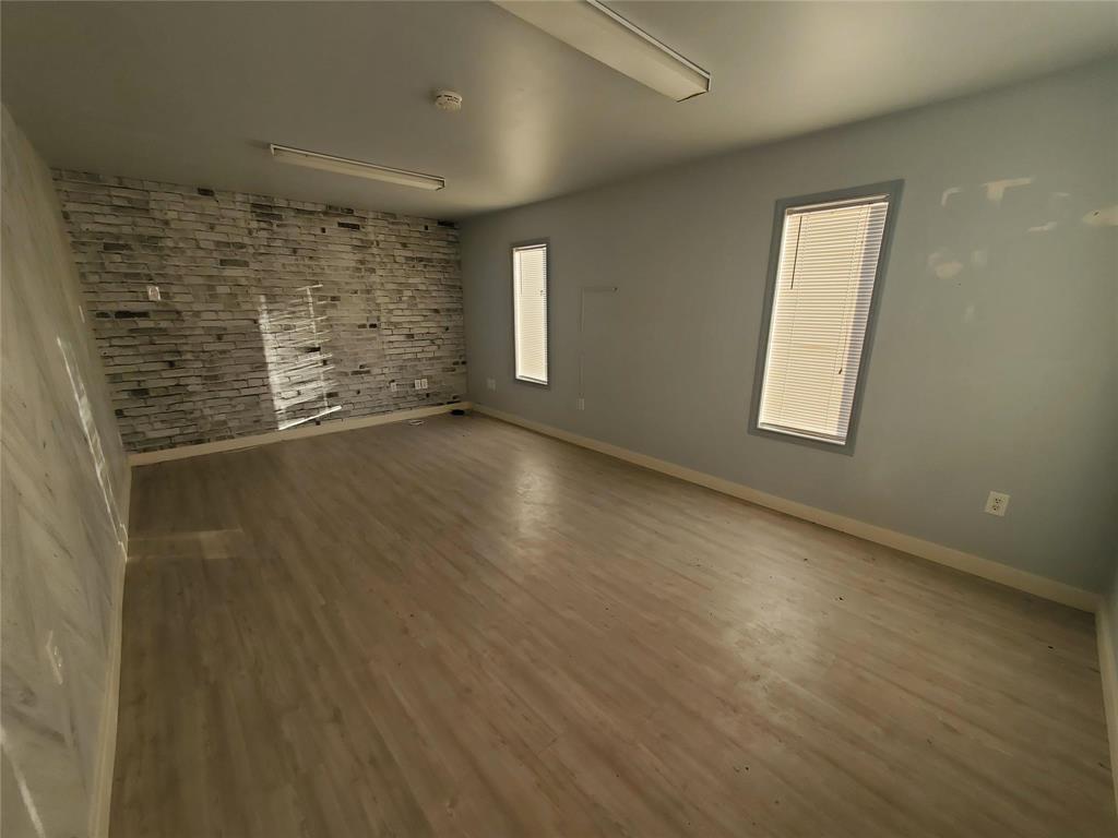 












21 Sara Avenue

,
New Bothwell,




Manitoba
R0A1C0

