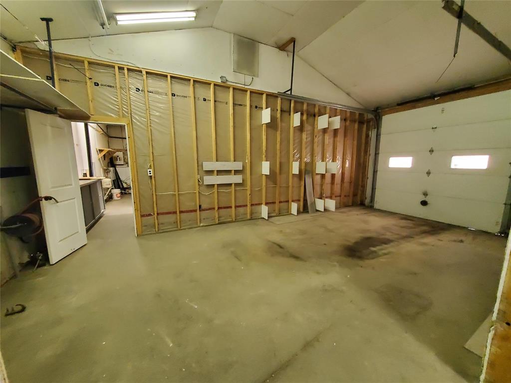 












21 Sara Avenue

,
New Bothwell,




Manitoba
R0A1C0

