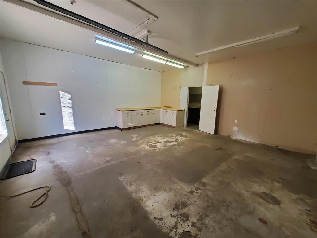 












21 Sara Avenue

,
New Bothwell,




Manitoba
R0A1C0

