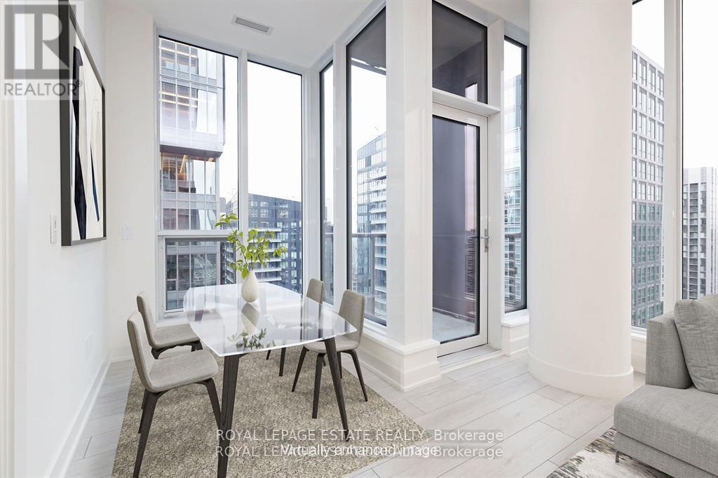 












4003 - 15 MERCER STREET

,
Toronto,




Ontario
M5V1H2

