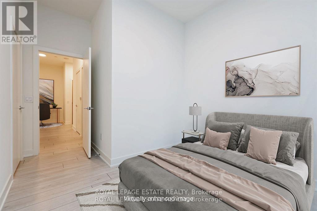 












4003 - 15 MERCER STREET

,
Toronto,




Ontario
M5V1H2

