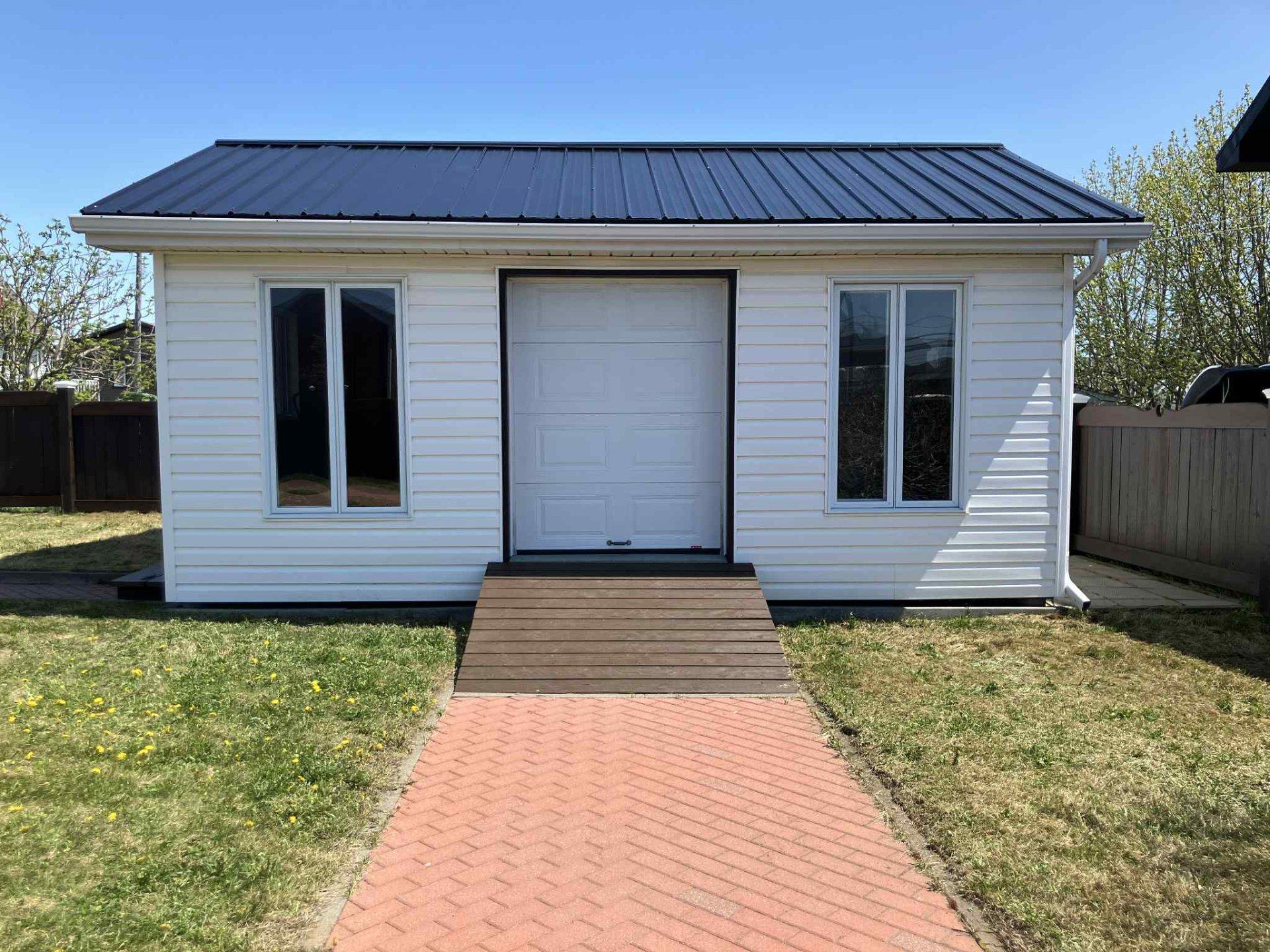 









1388


Rue Boréale

,
Havre-Saint-Pierre,




QC
G0G1P0


