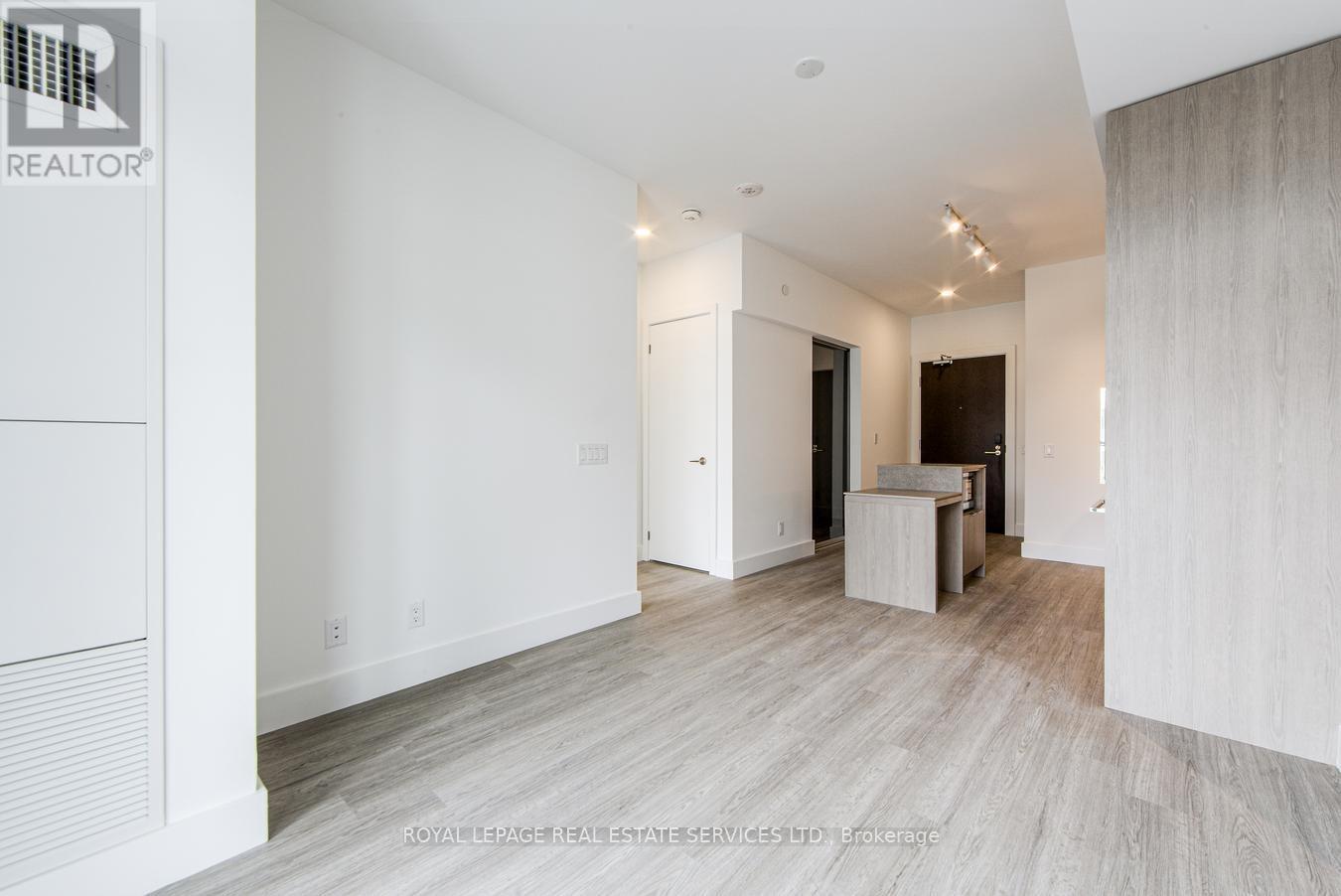 












625 - 625 SHEPPARD AVENUE E

,
Toronto,




Ontario
M2K1B5


