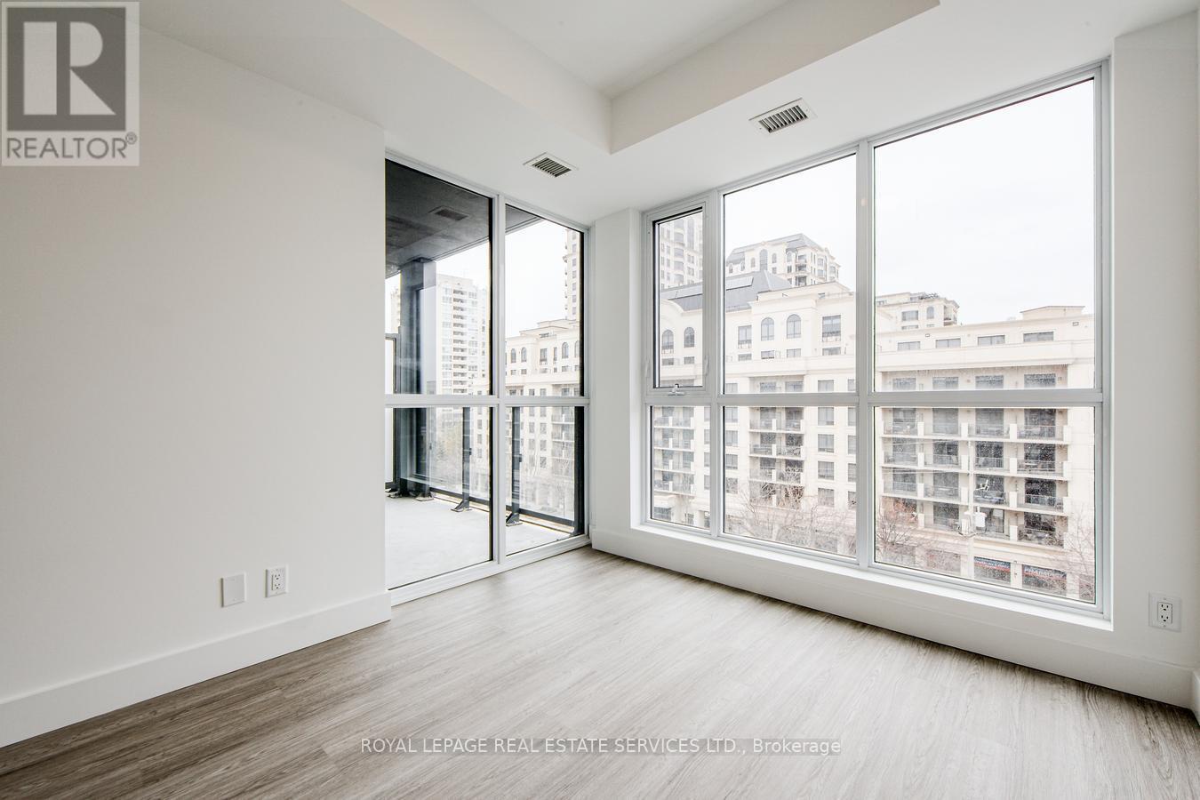 












625 - 625 SHEPPARD AVENUE E

,
Toronto,




Ontario
M2K1B5

