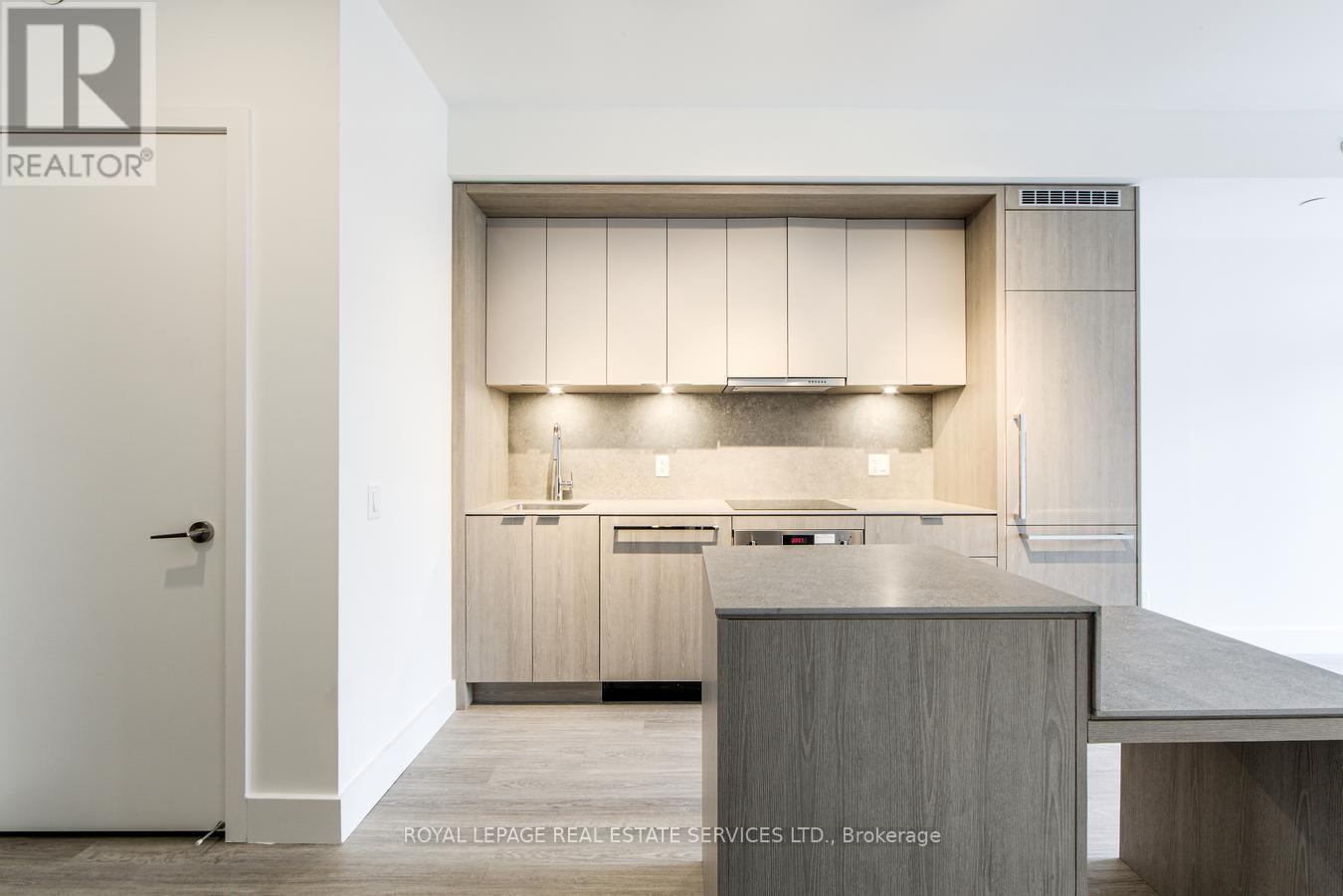 












625 - 625 SHEPPARD AVENUE E

,
Toronto,




Ontario
M2K1B5

