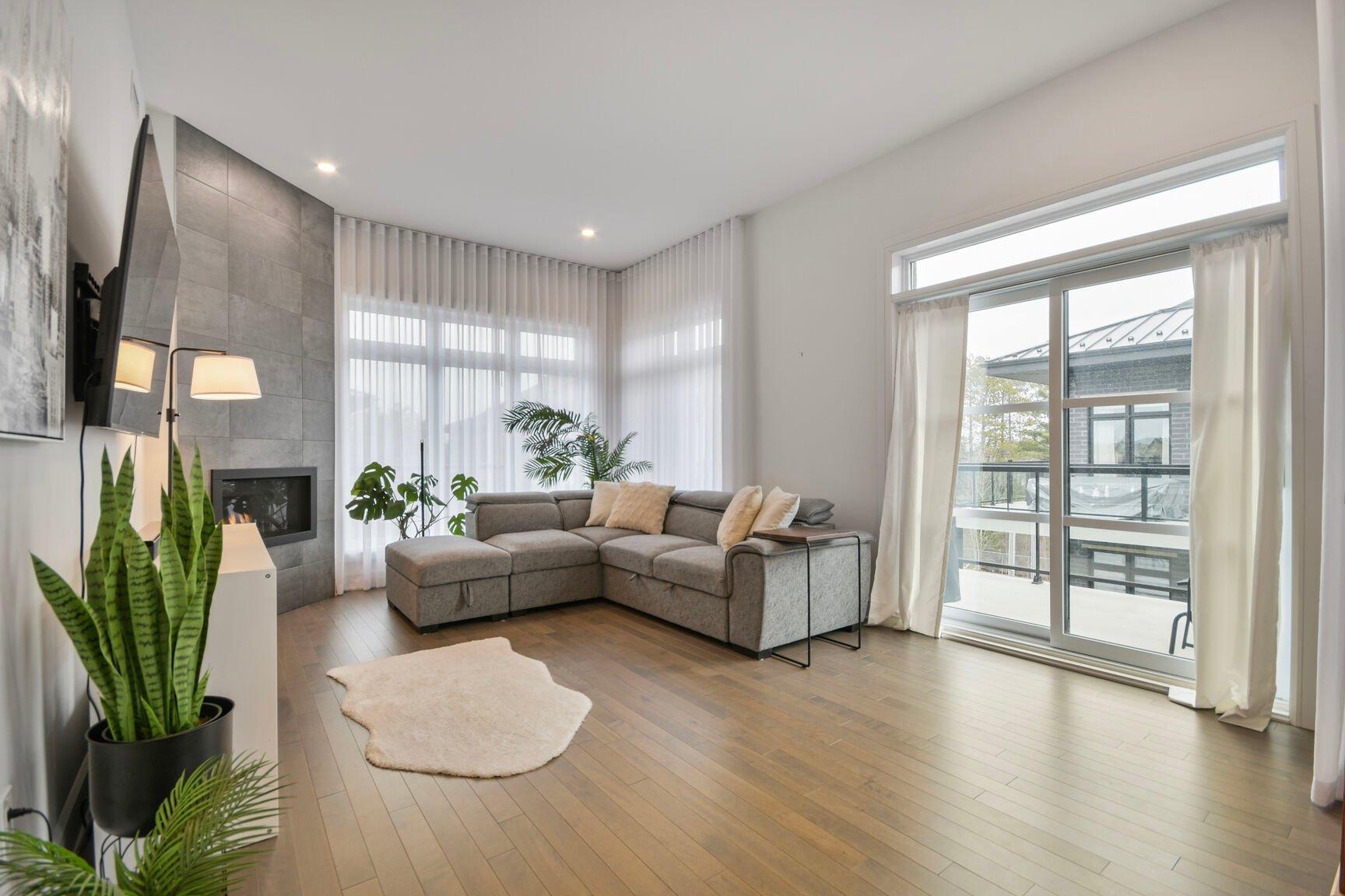 









18500


Rue J.-A.-Bombardier

, 1412,
Mirabel,




QC
J7J0R3

