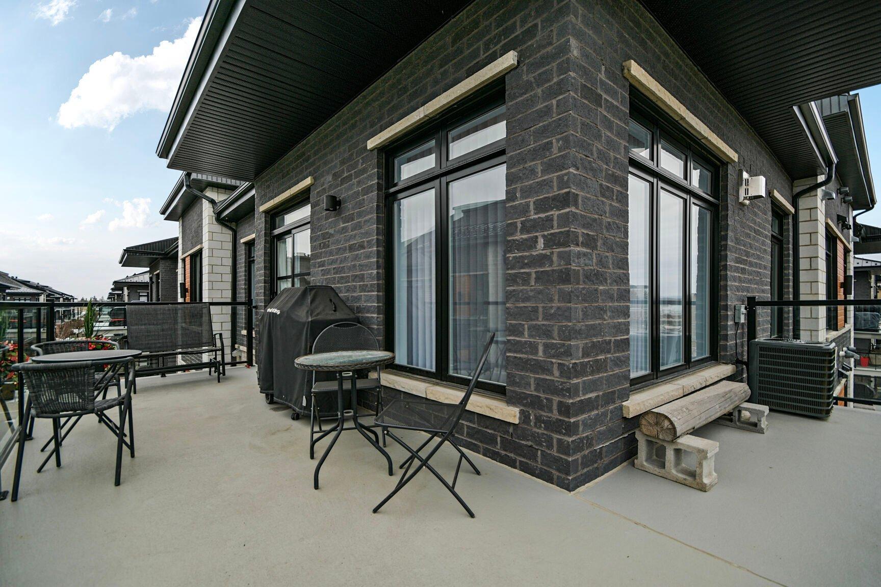 









18500


Rue J.-A.-Bombardier

, 1412,
Mirabel,




QC
J7J0R3

