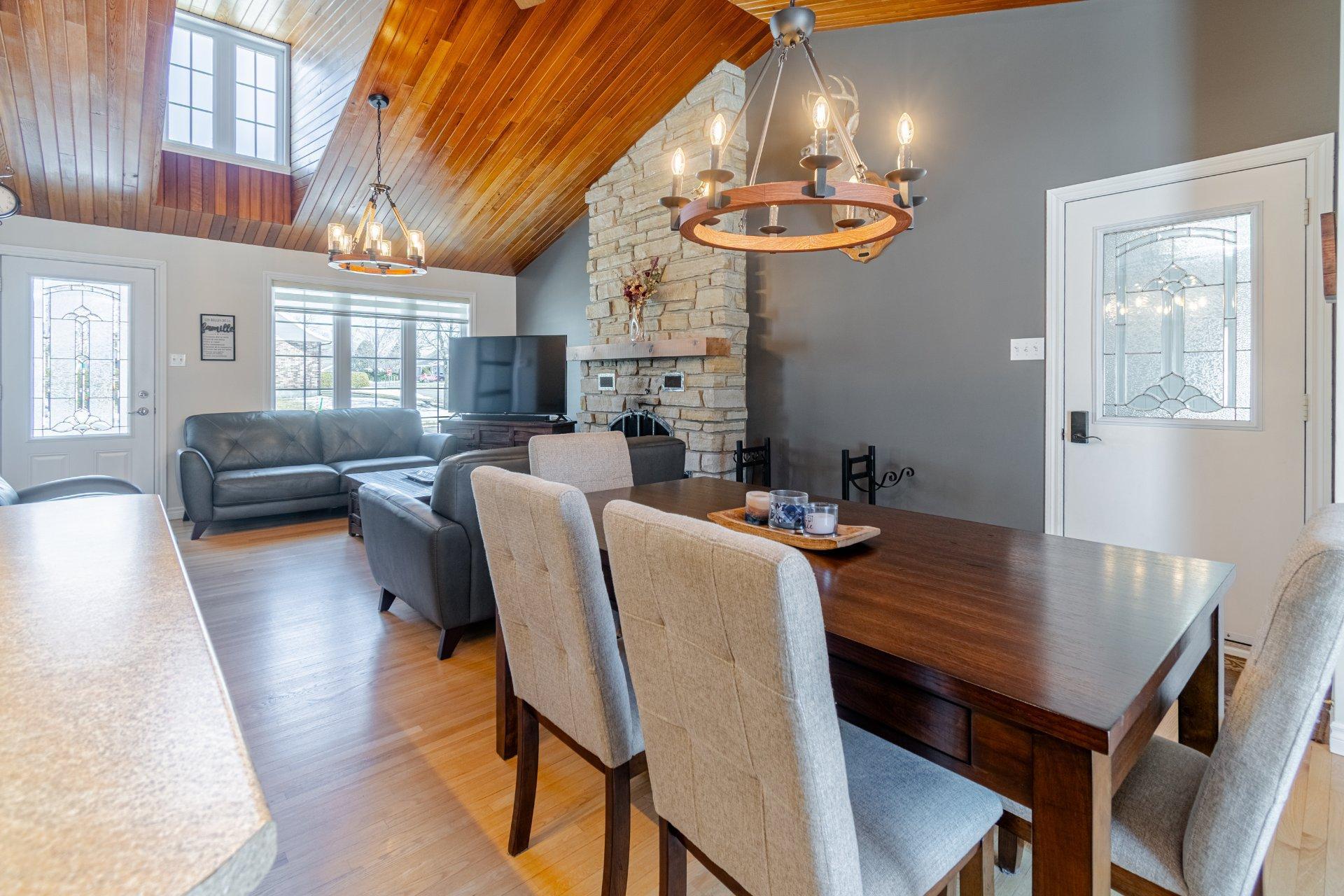 









1


Rue des Bouleaux

,
Saint-Anselme,




QC
G0R2N0

