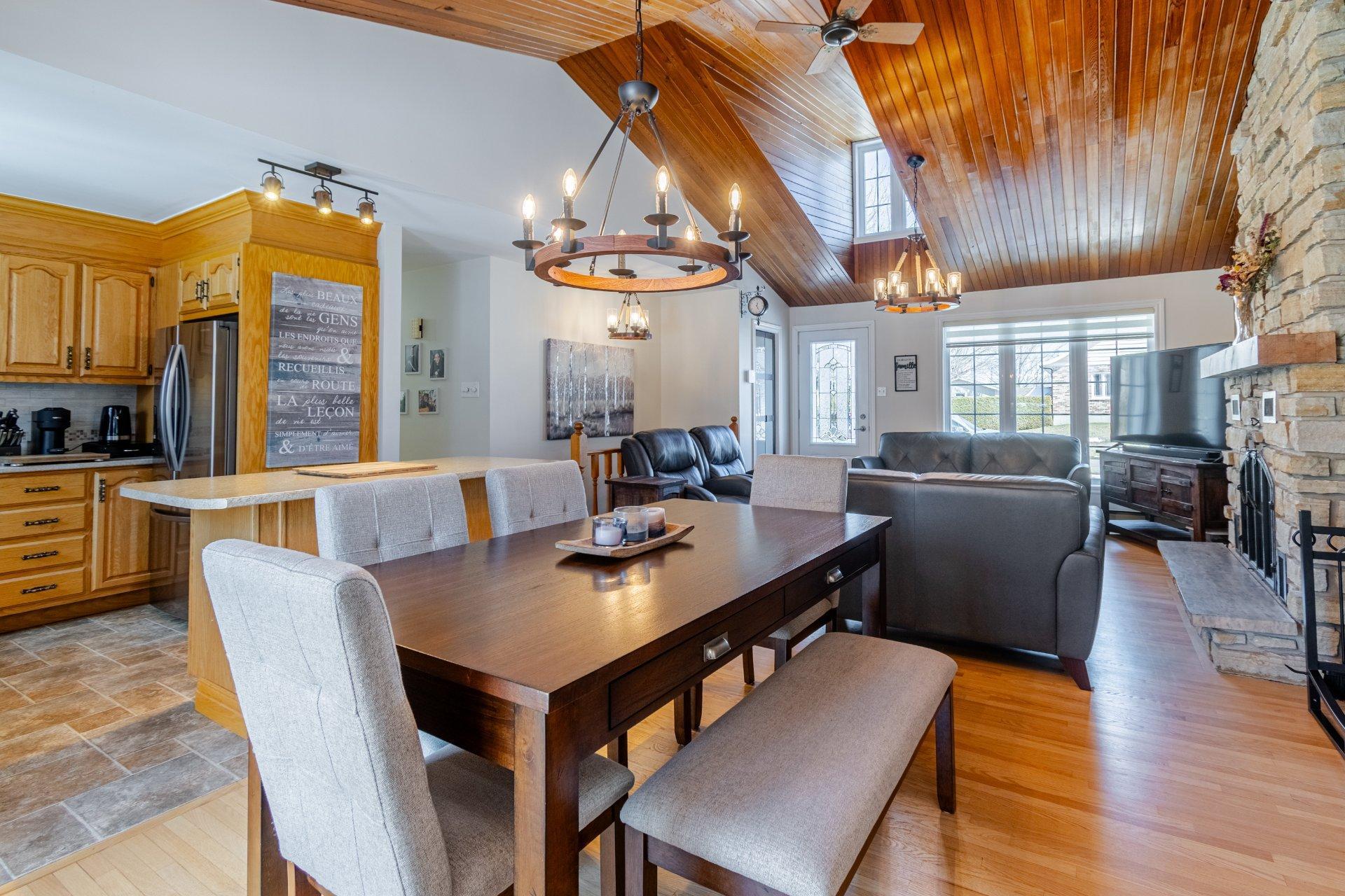 









1


Rue des Bouleaux

,
Saint-Anselme,




QC
G0R2N0

