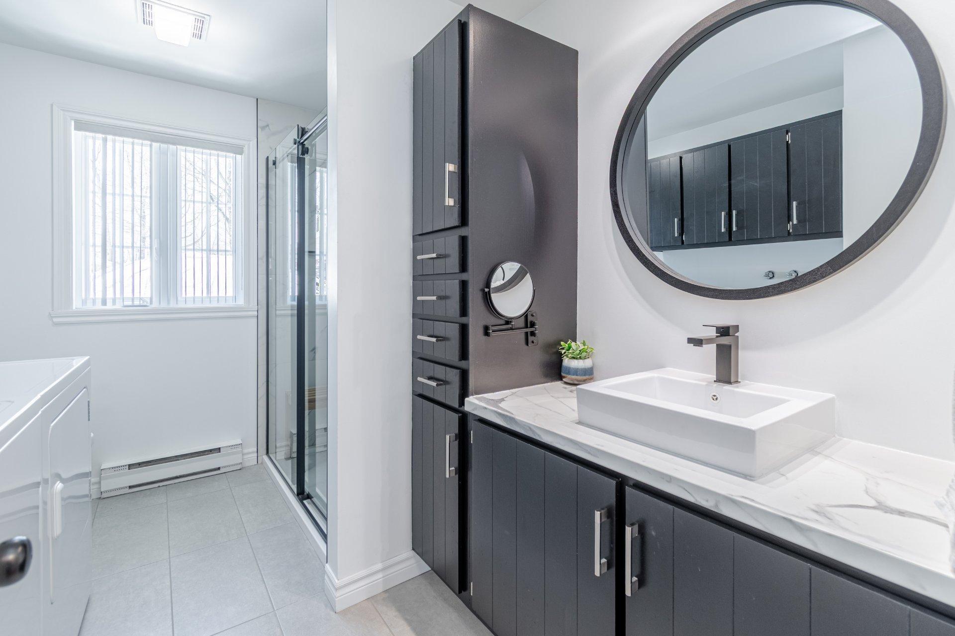 









1


Rue des Bouleaux

,
Saint-Anselme,




QC
G0R2N0

