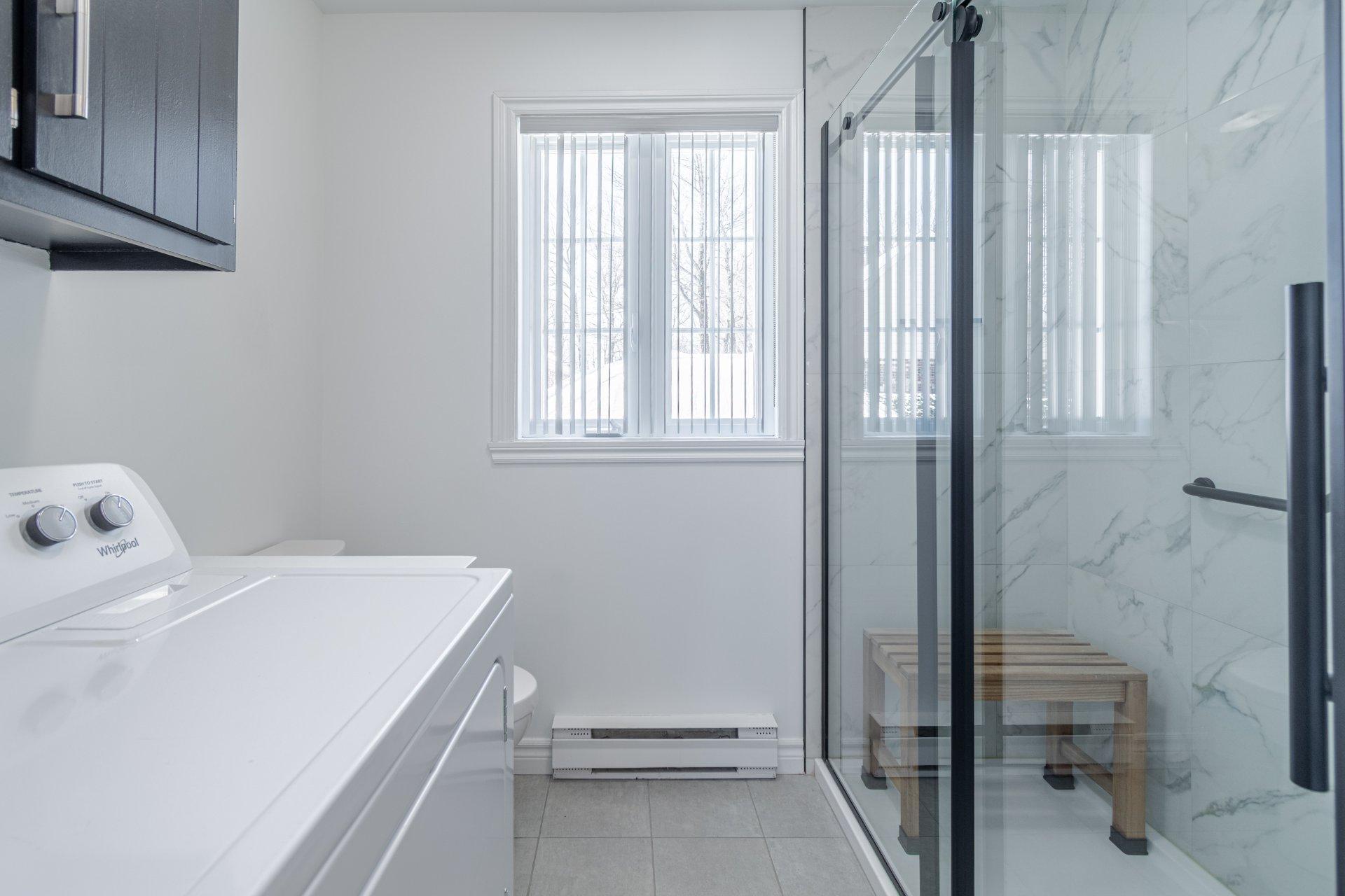 









1


Rue des Bouleaux

,
Saint-Anselme,




QC
G0R2N0

