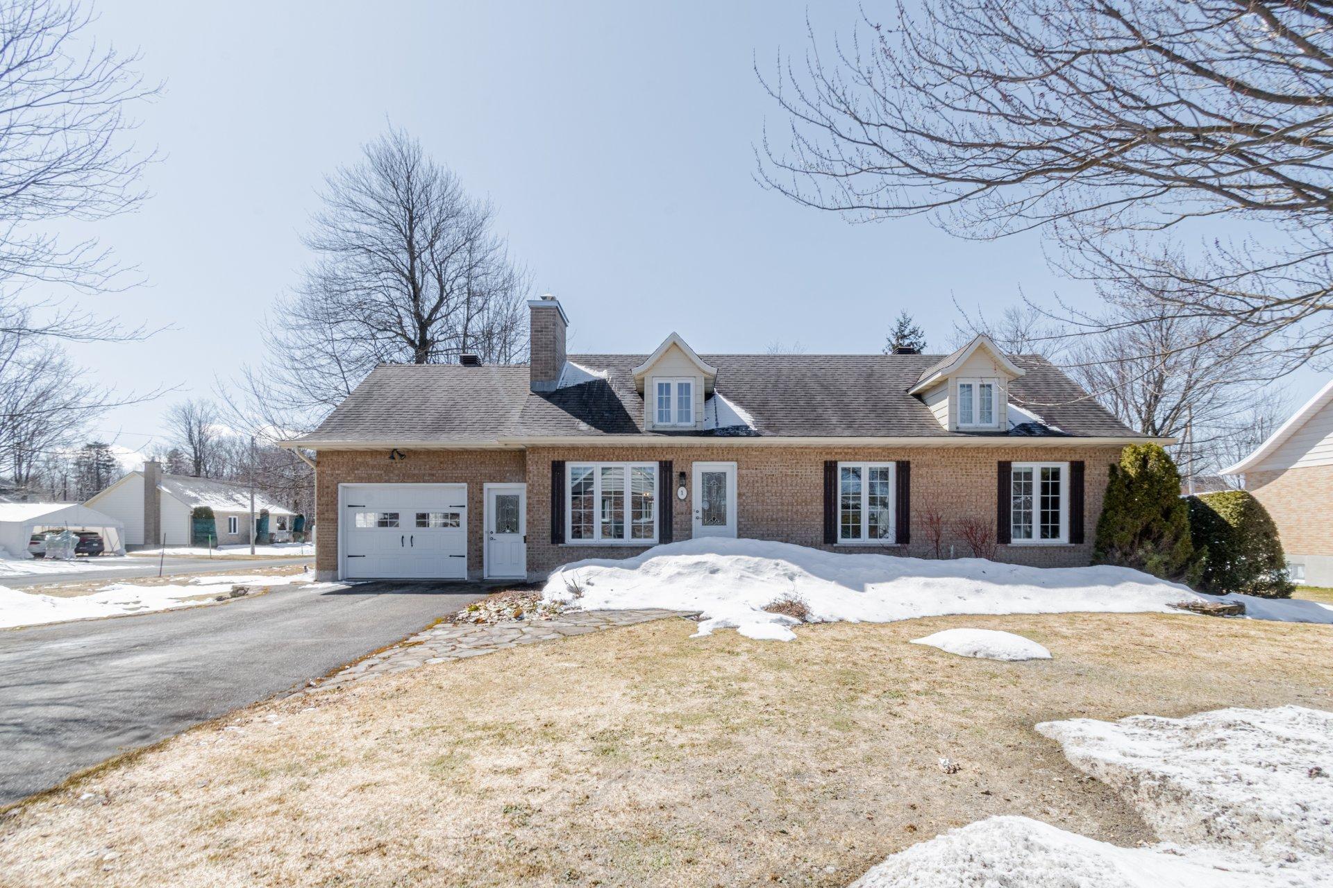 









1


Rue des Bouleaux

,
Saint-Anselme,




QC
G0R2N0

