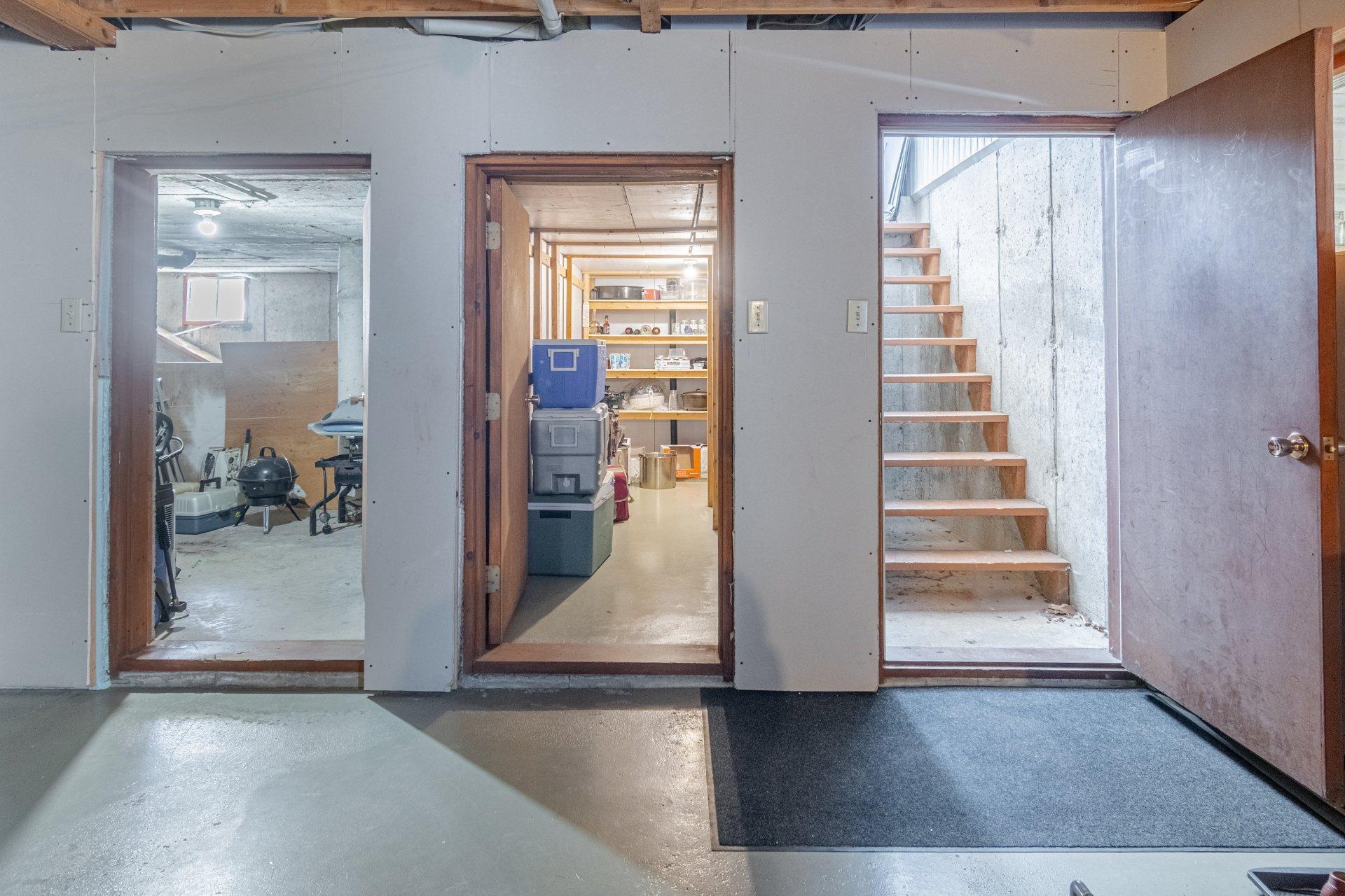 









1


Rue des Bouleaux

,
Saint-Anselme,




QC
G0R2N0

