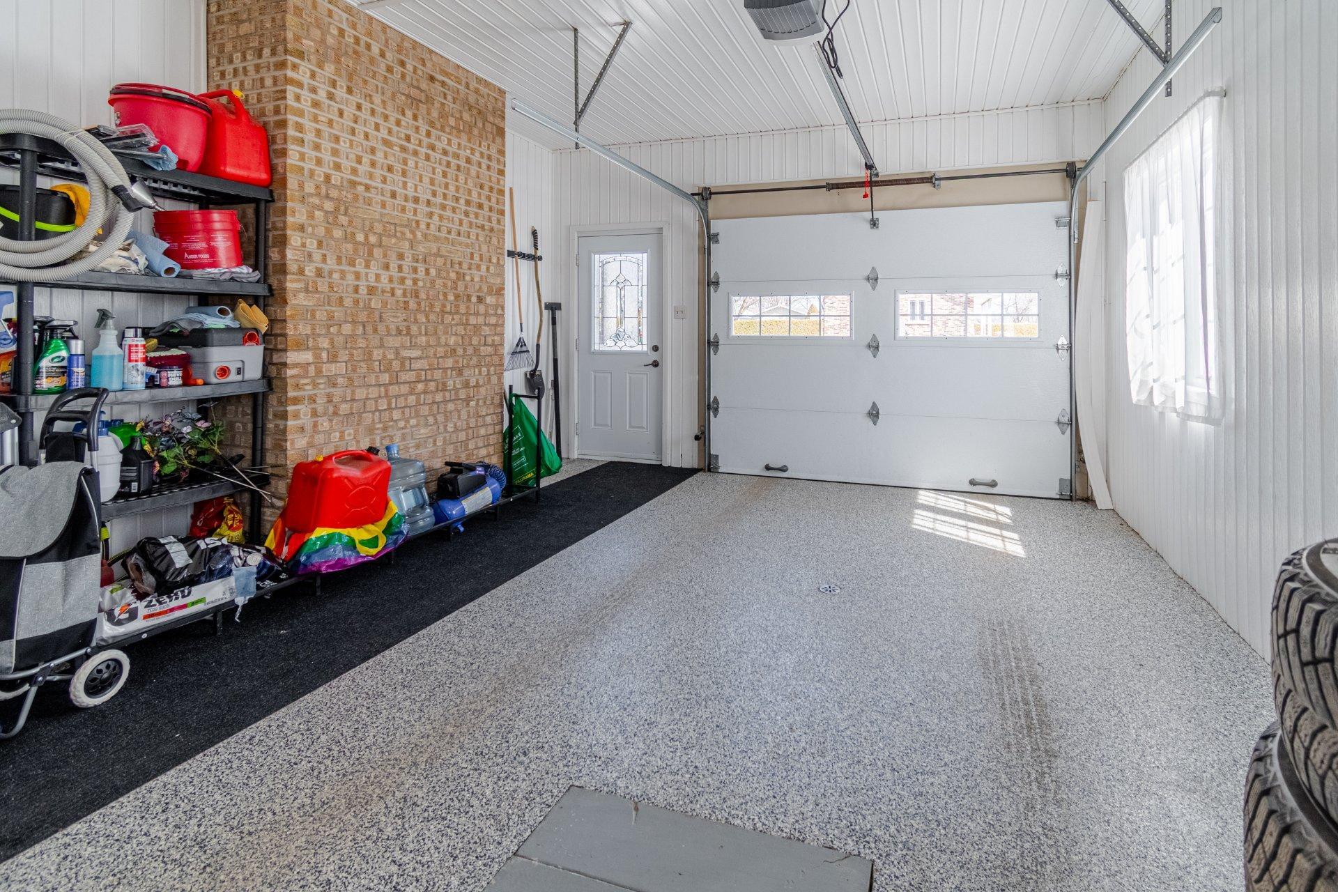 









1


Rue des Bouleaux

,
Saint-Anselme,




QC
G0R2N0

