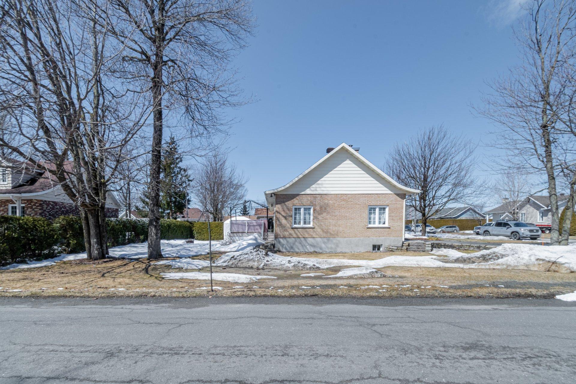 









1


Rue des Bouleaux

,
Saint-Anselme,




QC
G0R2N0

