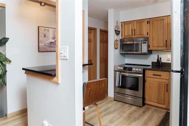 









1044


Bairdmore

BLVD, 1107,
Winnipeg,




MB
R3T 5J7

