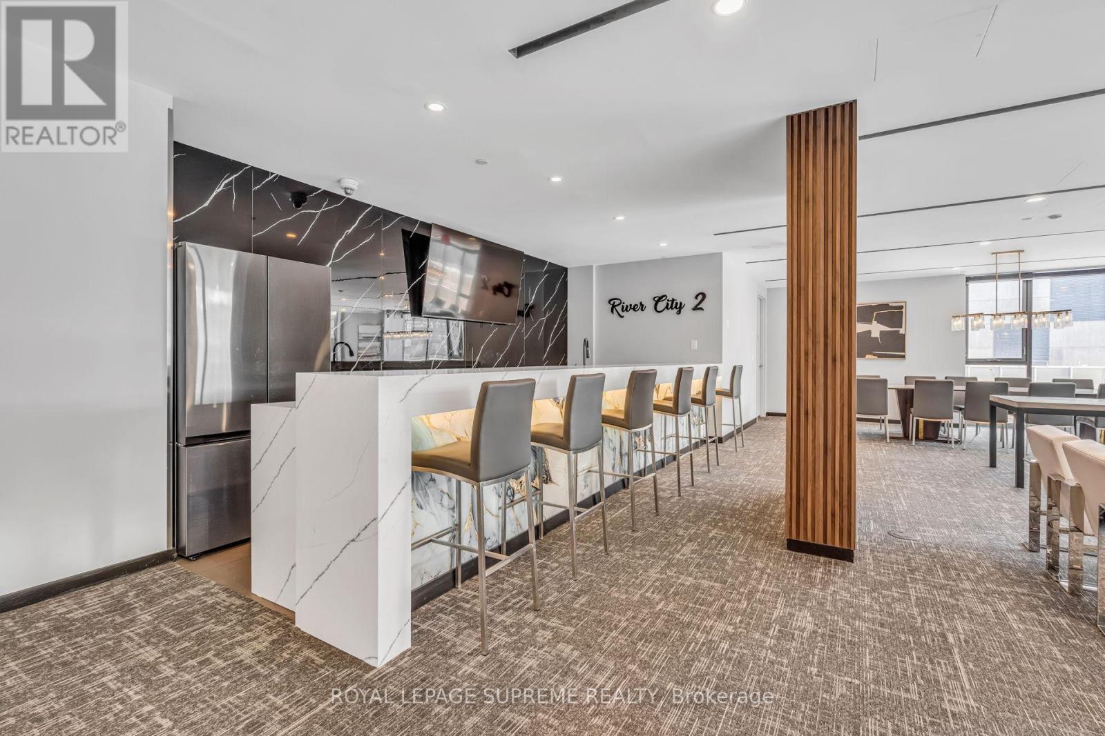 












523 - 32 TROLLEY CRESCENT

,
Toronto,




Ontario
M5A0E8

