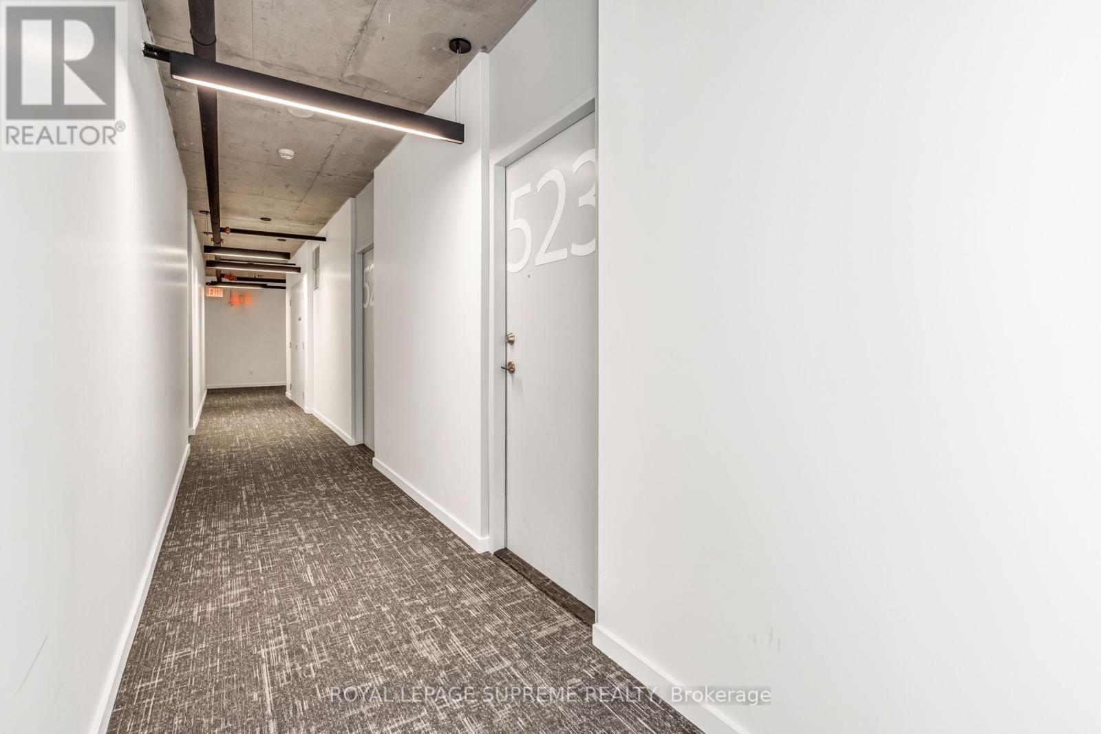 












523 - 32 TROLLEY CRESCENT

,
Toronto,




Ontario
M5A0E8

