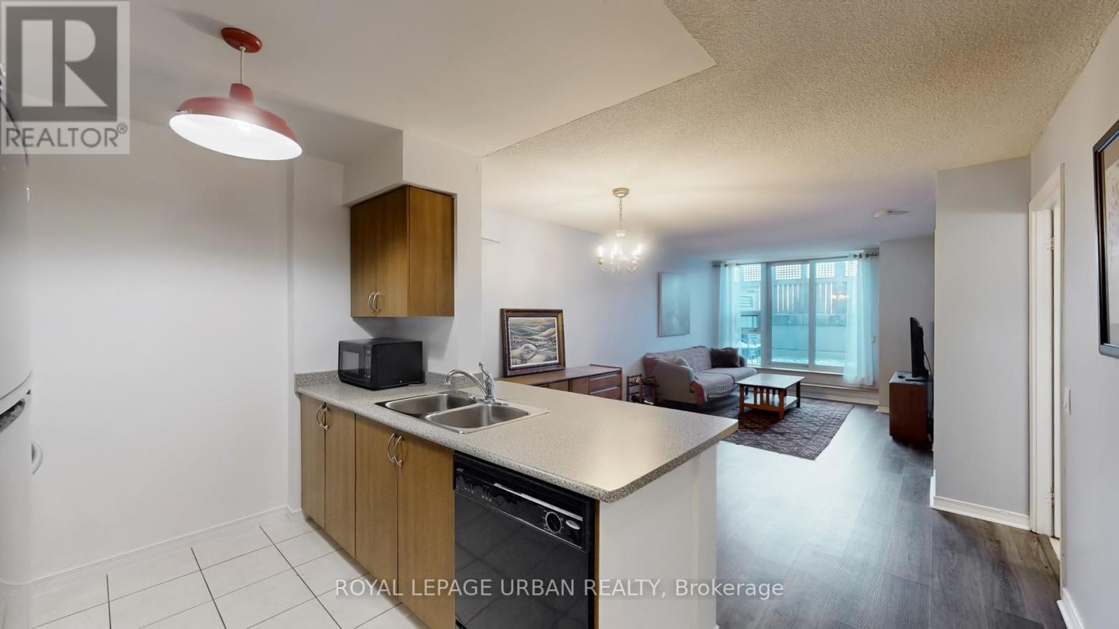 












428 - 60 HEINTZMAN STREET

,
Toronto,




Ontario
M6P5A1

