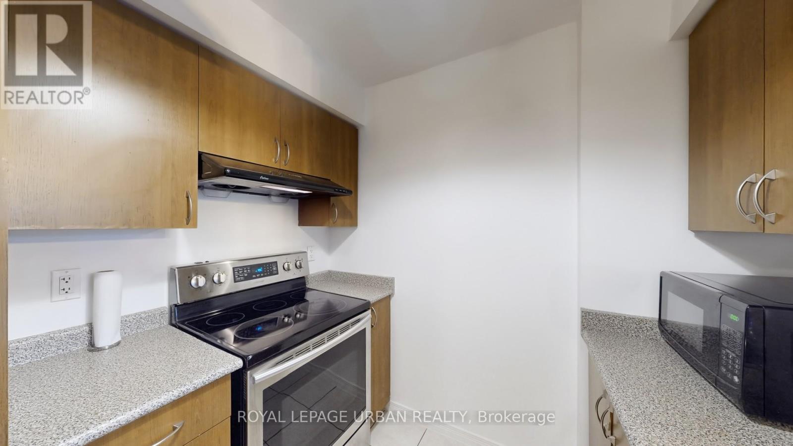 












428 - 60 HEINTZMAN STREET

,
Toronto,




Ontario
M6P5A1


