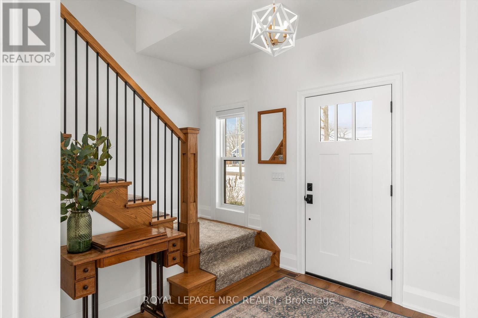 












1531 CONCESSION 4 ROAD

,
Niagara-on-the-Lake (Virgil),




Ontario
L0S1T0

