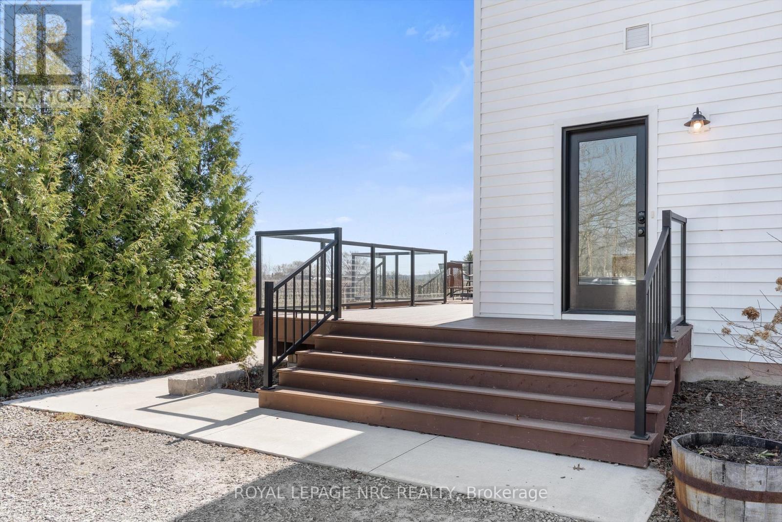 












1531 CONCESSION 4 ROAD

,
Niagara-on-the-Lake (Virgil),




Ontario
L0S1T0

