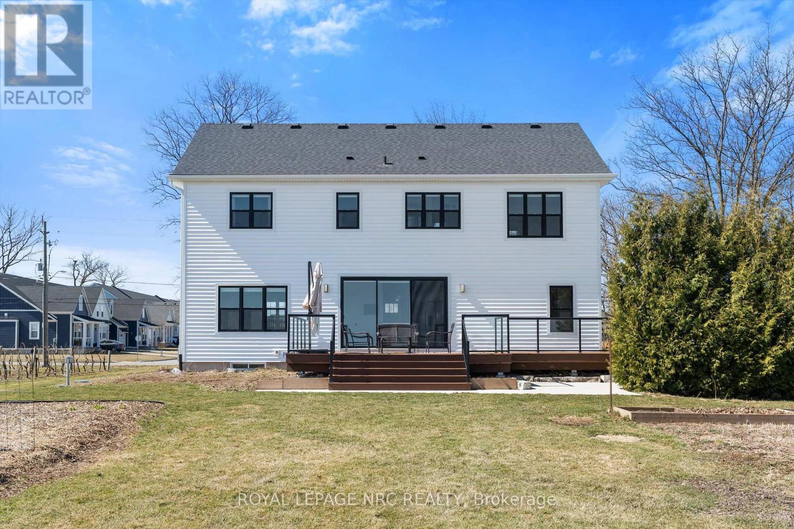 












1531 CONCESSION 4 ROAD

,
Niagara-on-the-Lake (Virgil),




Ontario
L0S1T0

